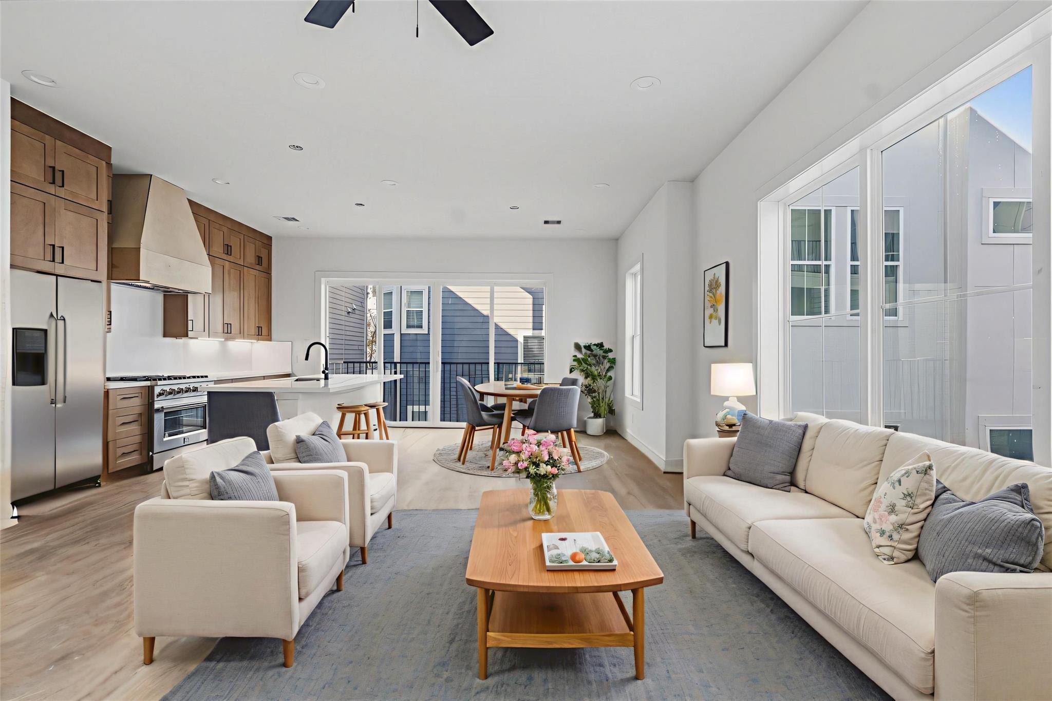 1140 W 16 St, Houston, TX 77008 photo