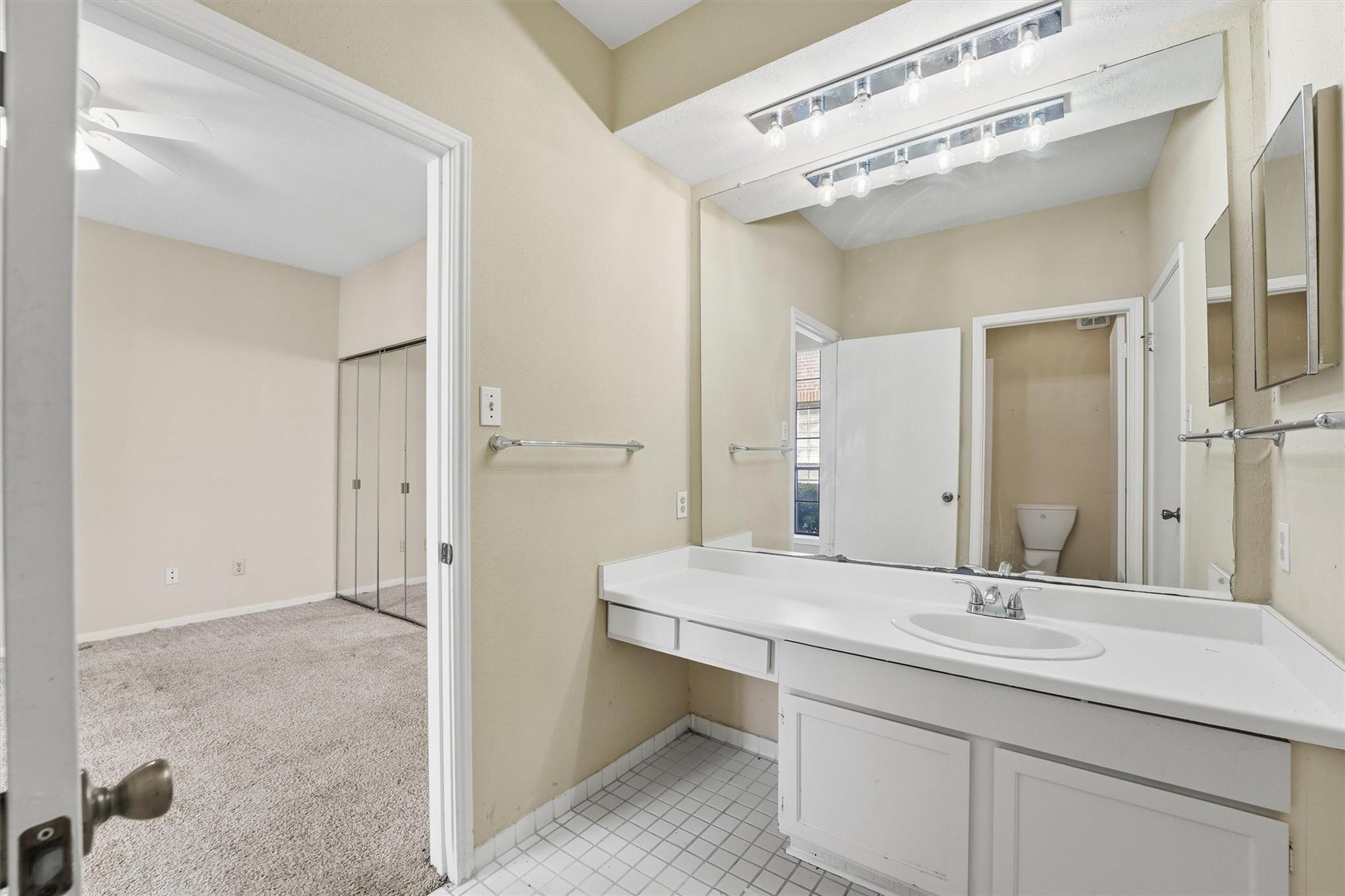8055 Cambridge St #5, Houston, TX 77054 photo