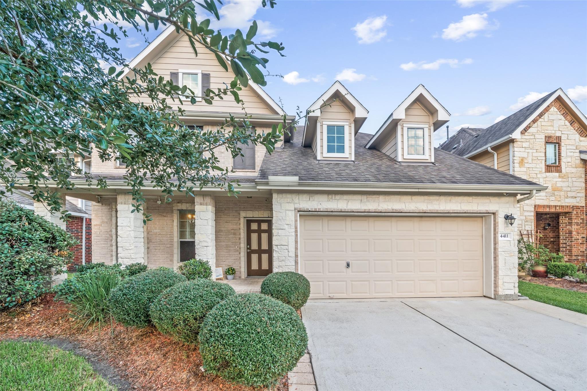 4411 Graceland Dr, Deer Park, TX 77536