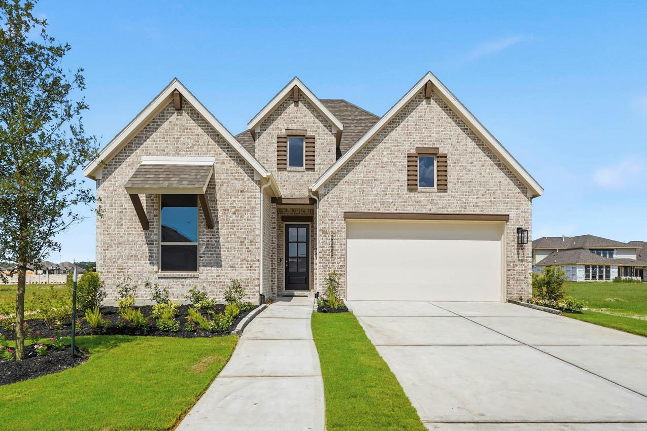 12222 Hudson Dr, Mont Belvieu, TX 77523