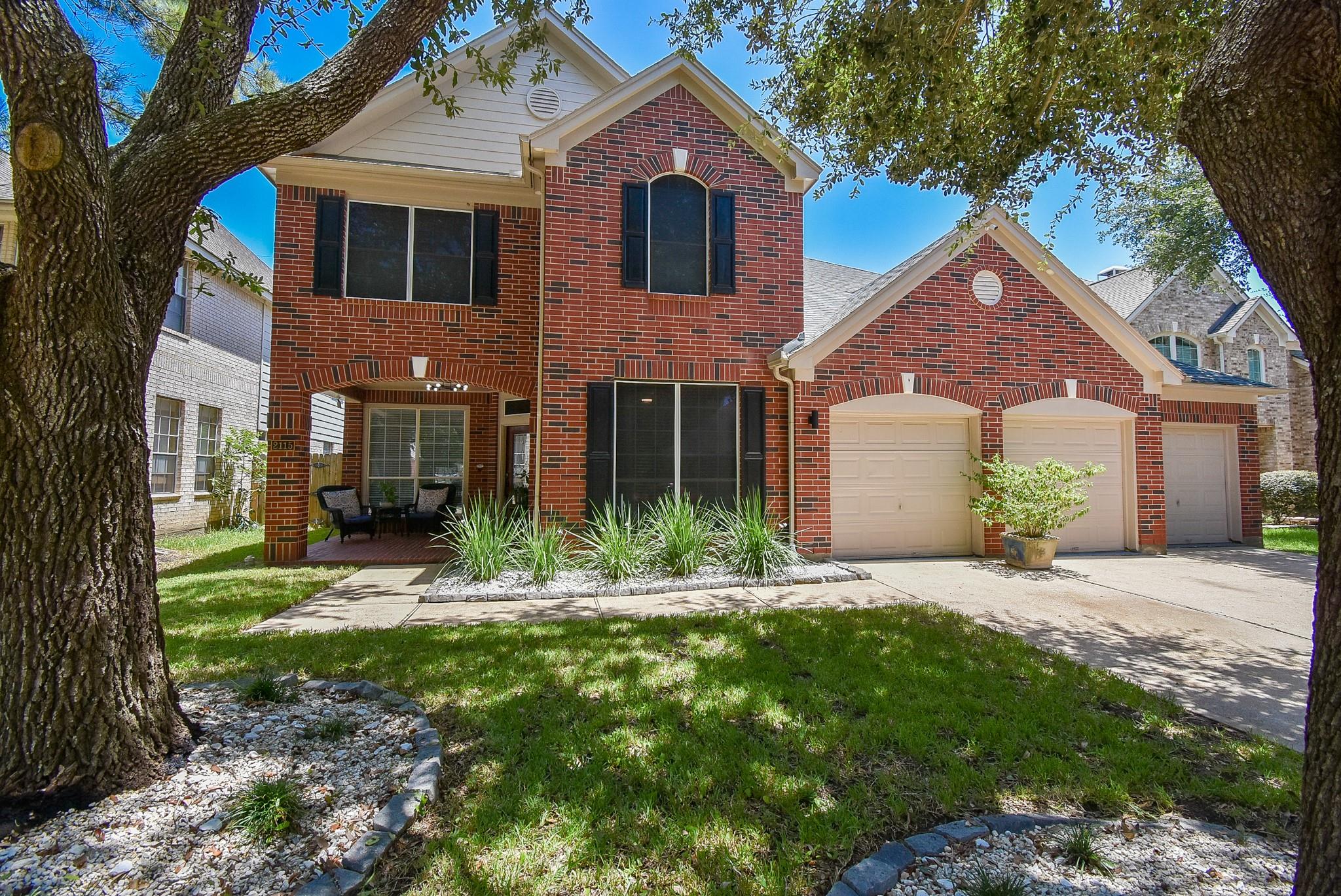 2115 Thistlerock Ln, Sugar Land, TX 77479