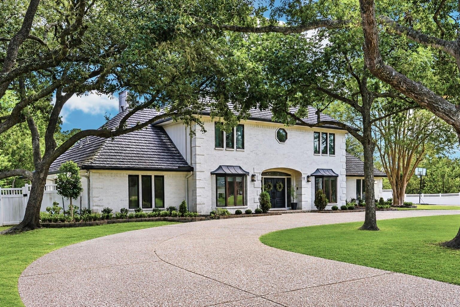 11 Haverford Ln, Friendswood, TX 77546