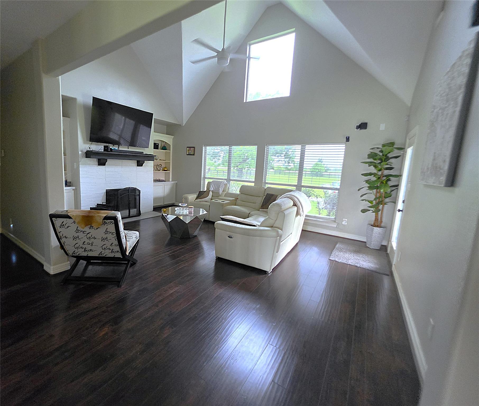 202 Lakeland Cir, Rosharon, TX 77583 photo