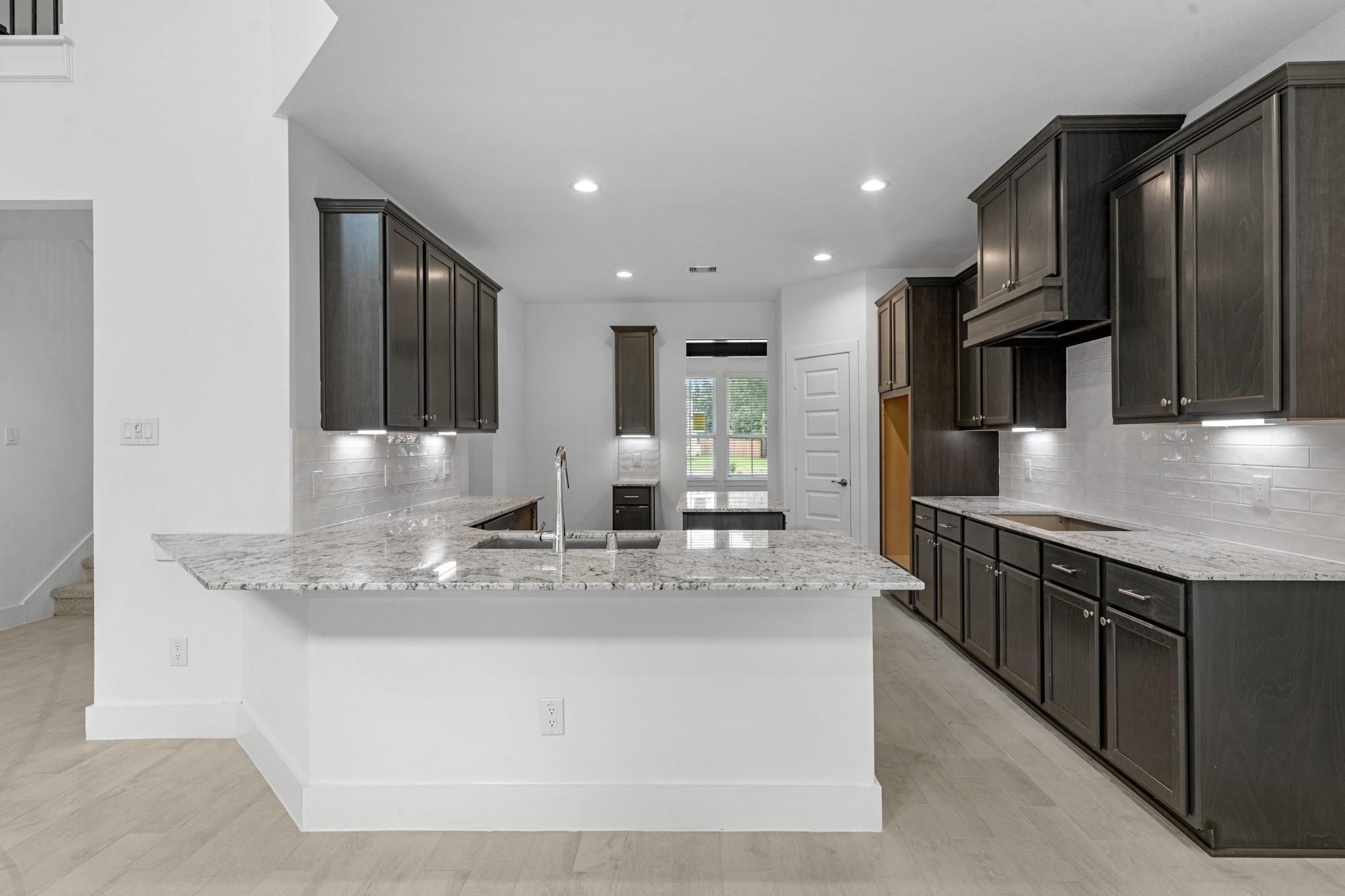 3210 Elm Bough Ct, Conroe, TX 77301 photo