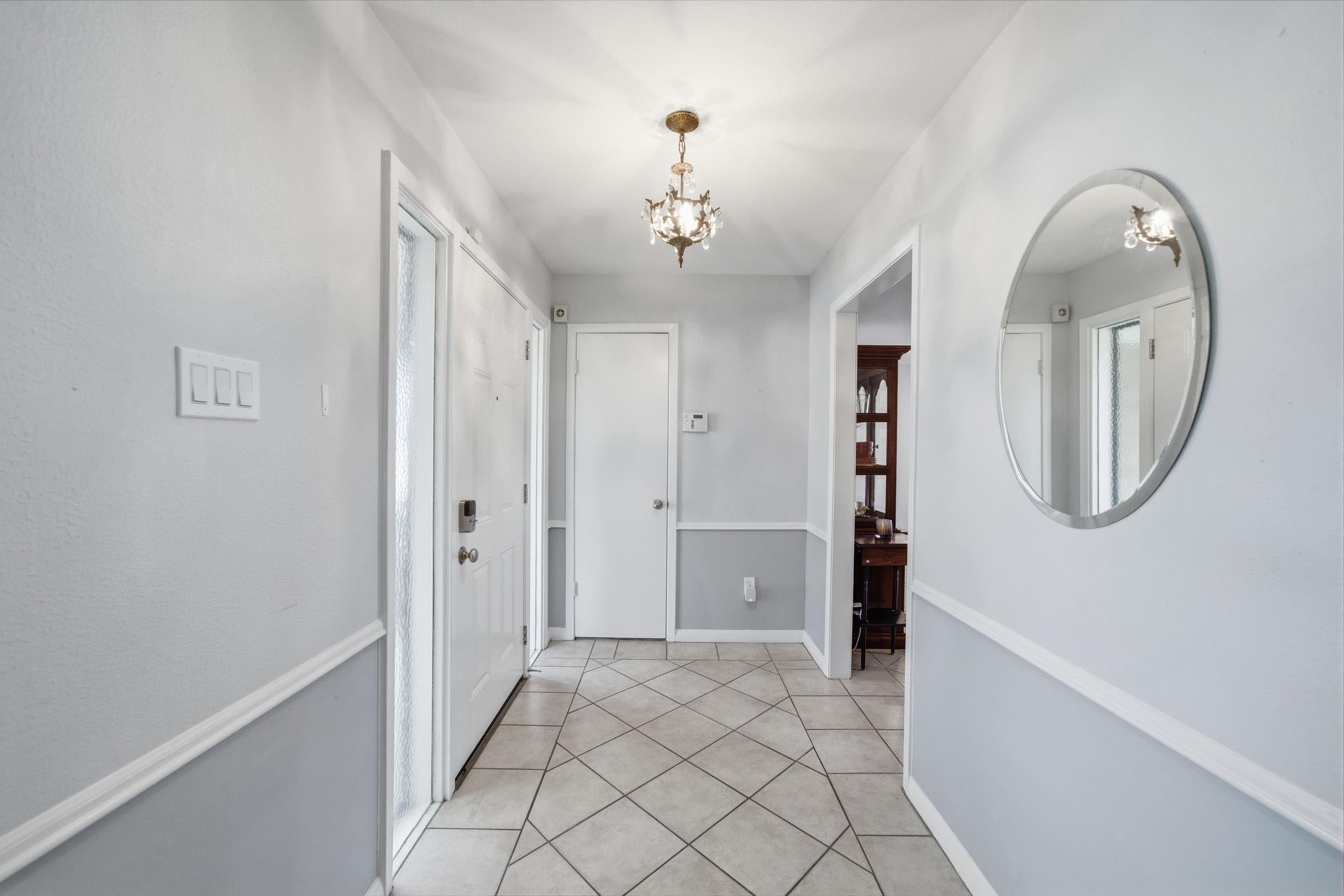 5606 Carew St, Houston, TX 77096 photo