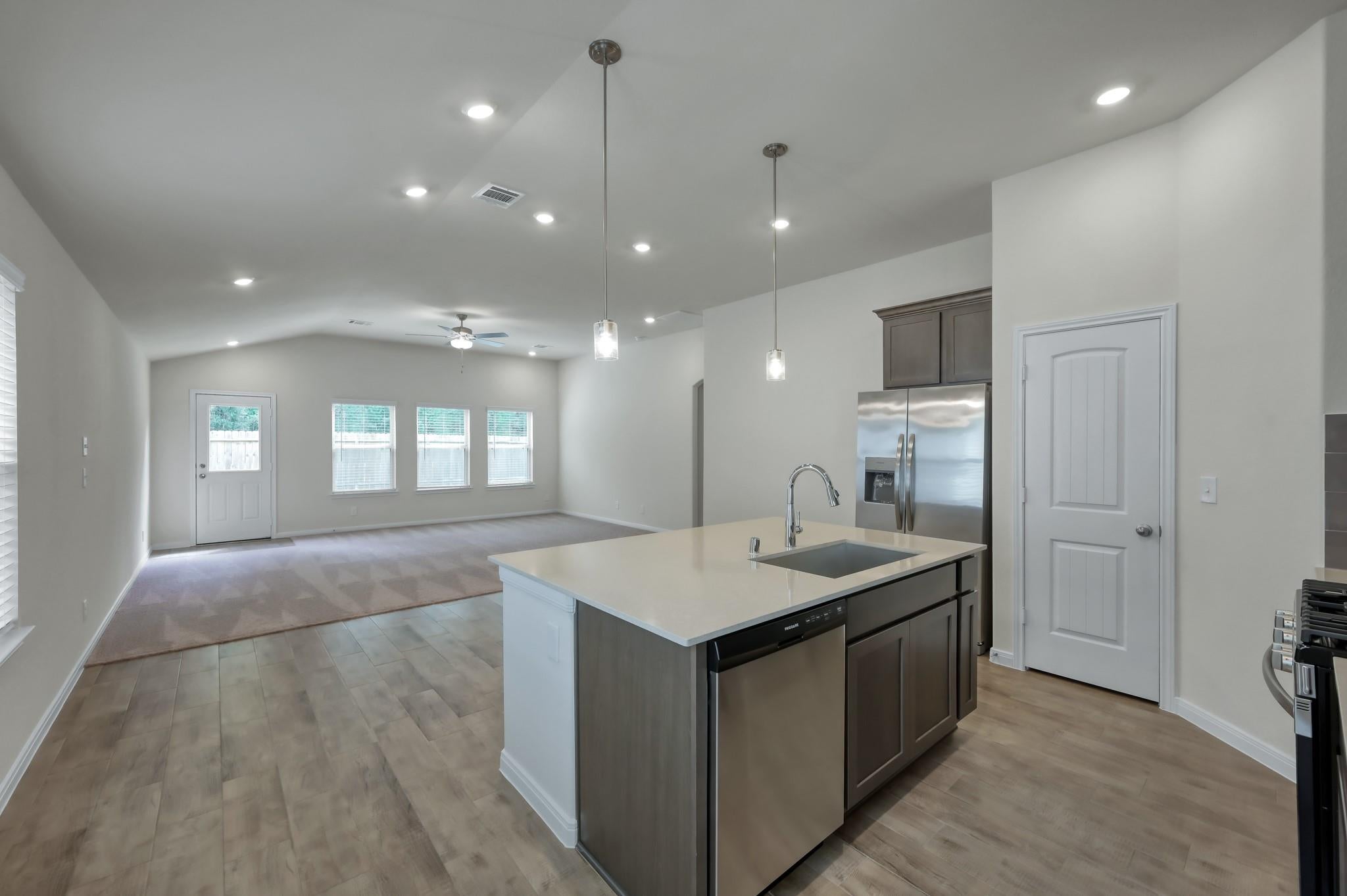 25062 Lindsey Ln, Magnolia, TX 77354 photo