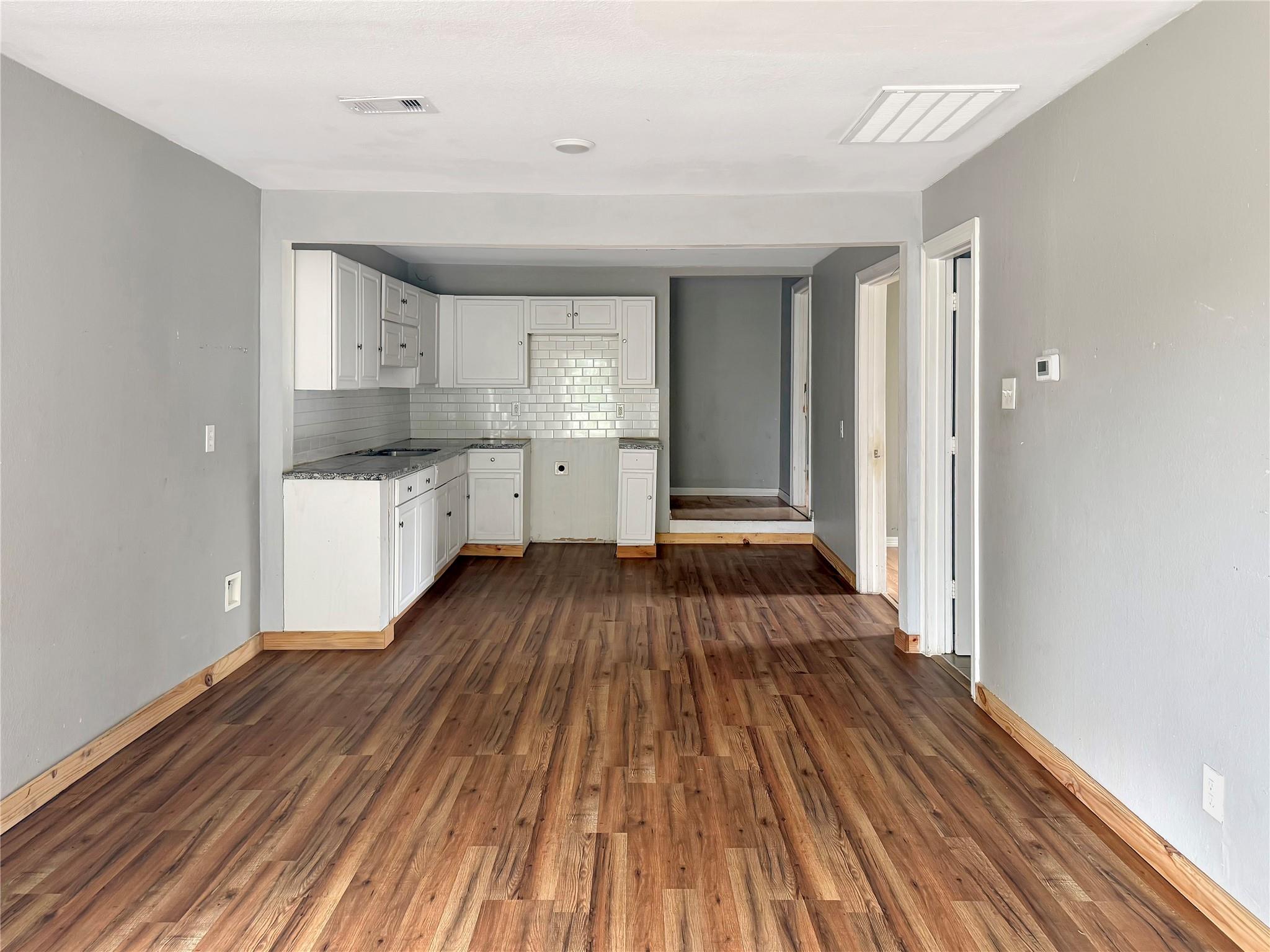 6931 Weaver Rd, Houston, TX 77028 photo