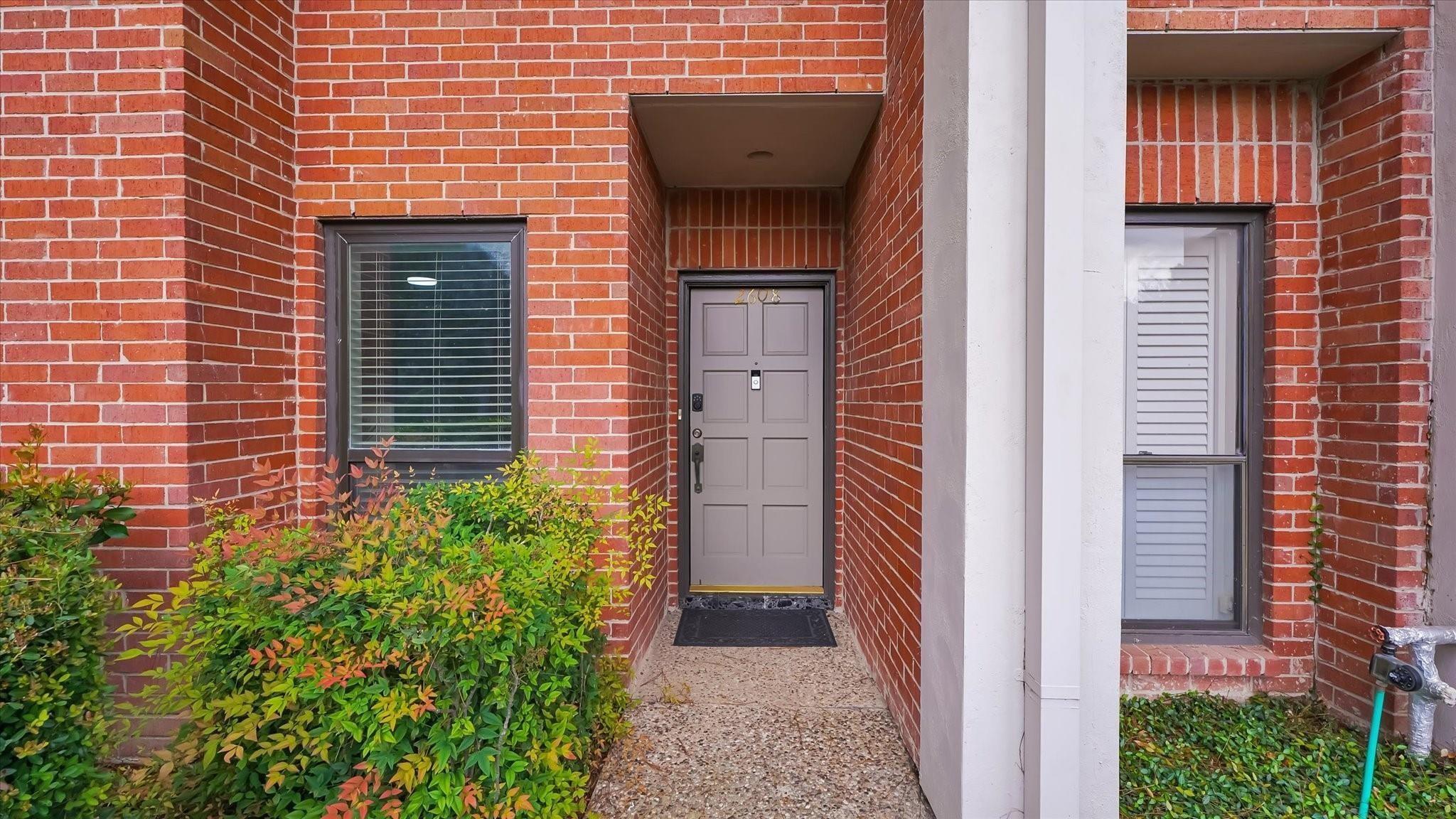 2608 Bering Dr #2608, Houston, TX 77057 photo