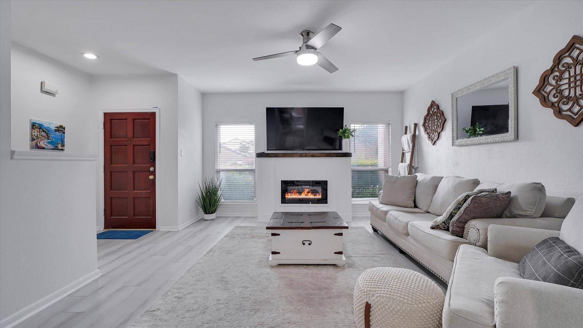 2608 Bering Dr #2608, Houston, TX 77057 photo