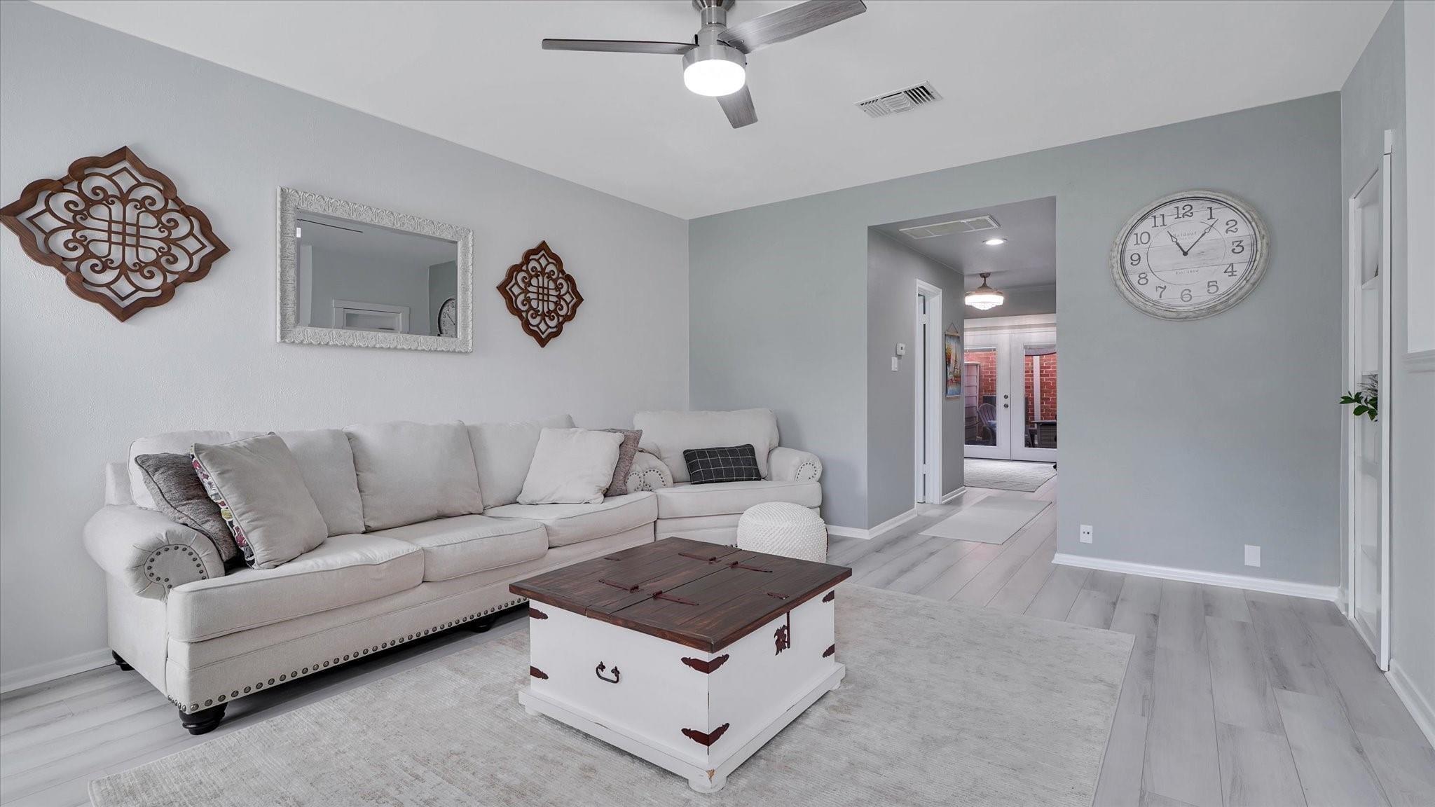 2608 Bering Dr #2608, Houston, TX 77057 photo