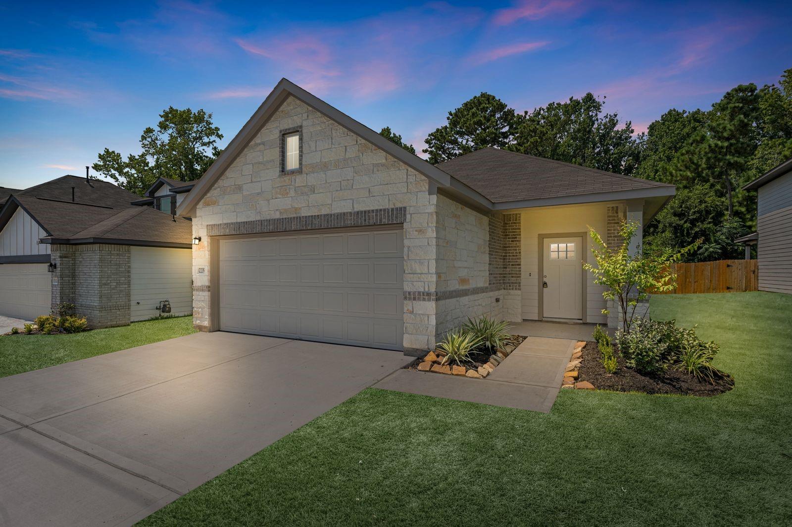 12239 Danza Dr, Willis, TX 77318
