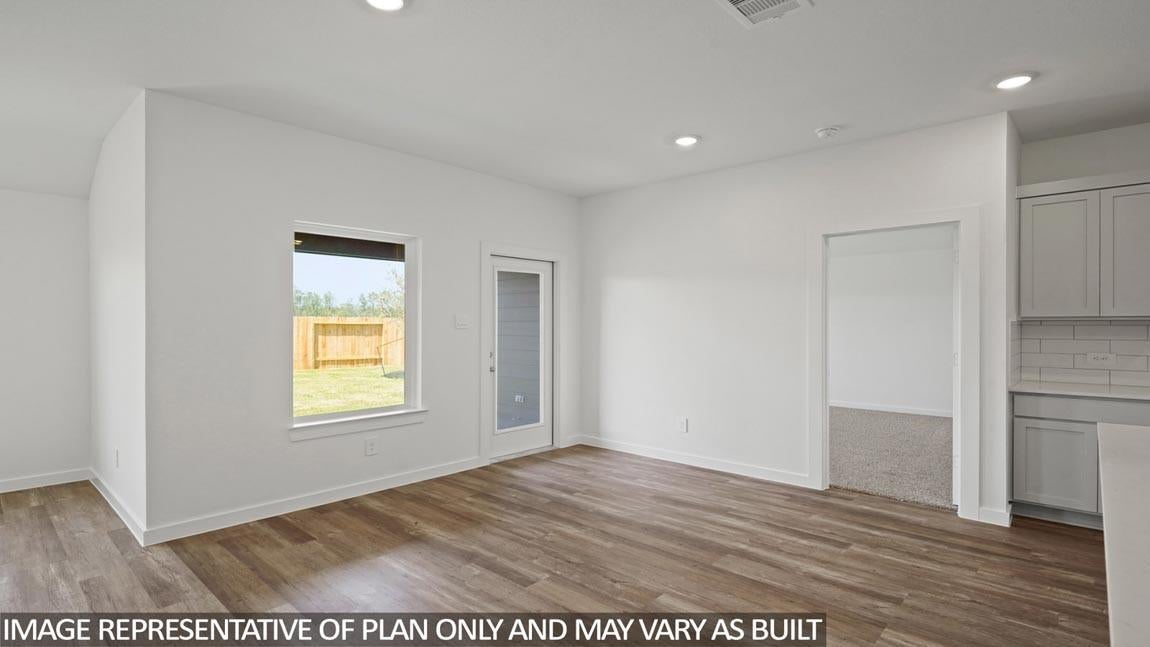 17806 Cliff Tide Dr, Crosby, TX 77532 photo