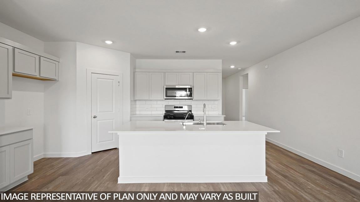 17806 Cliff Tide Dr, Crosby, TX 77532 photo