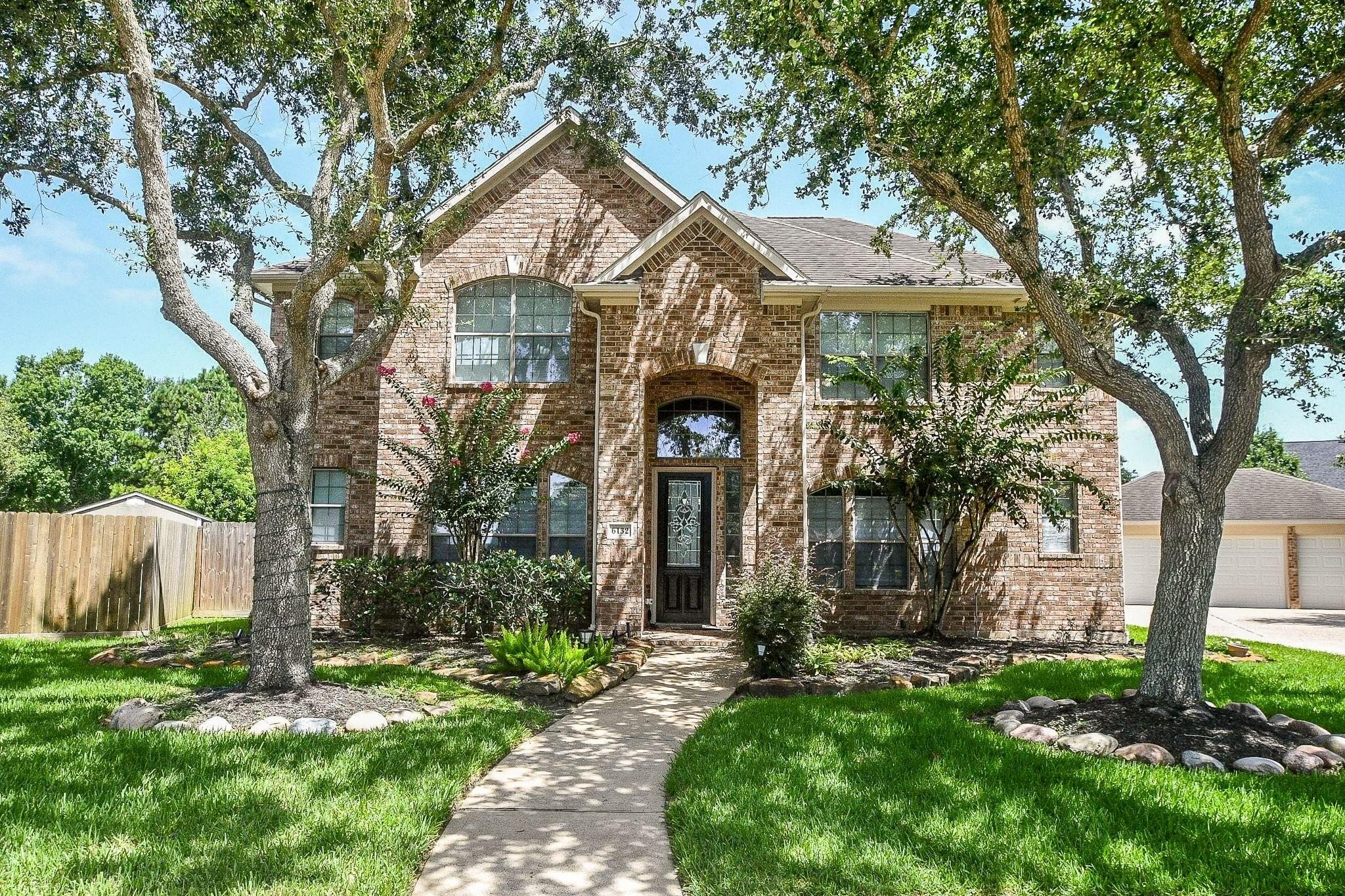 6132 Ramsay Ln, League City, TX 77573