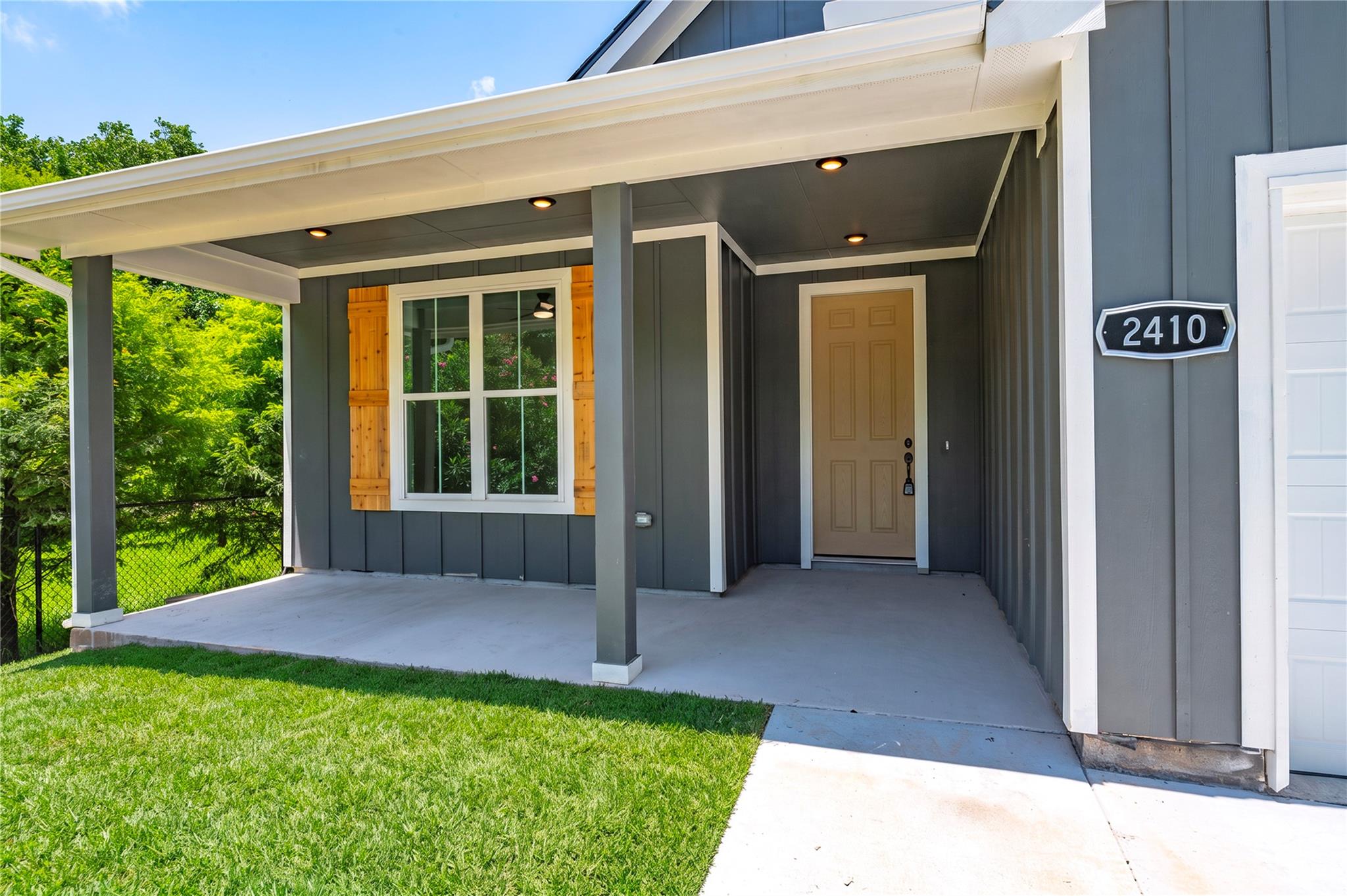 2410 28 Ave, Texas City, TX 77590 photo