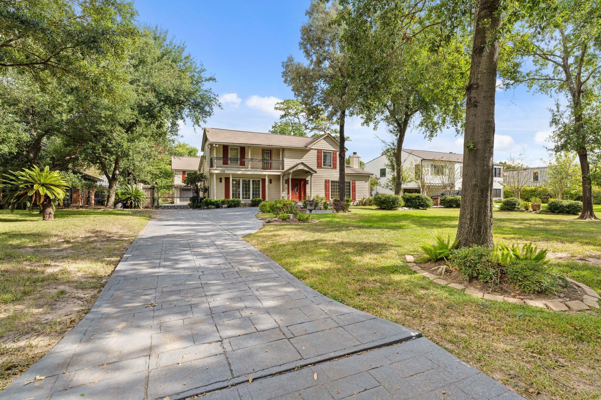 718 Garden Oaks Blvd, Houston, TX 77018 photo