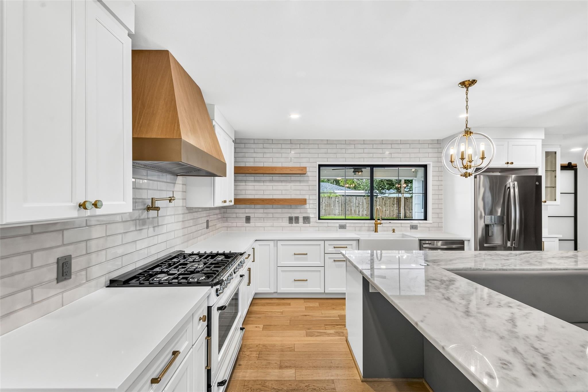 5439 Kinglet St, Houston, TX 77096 photo