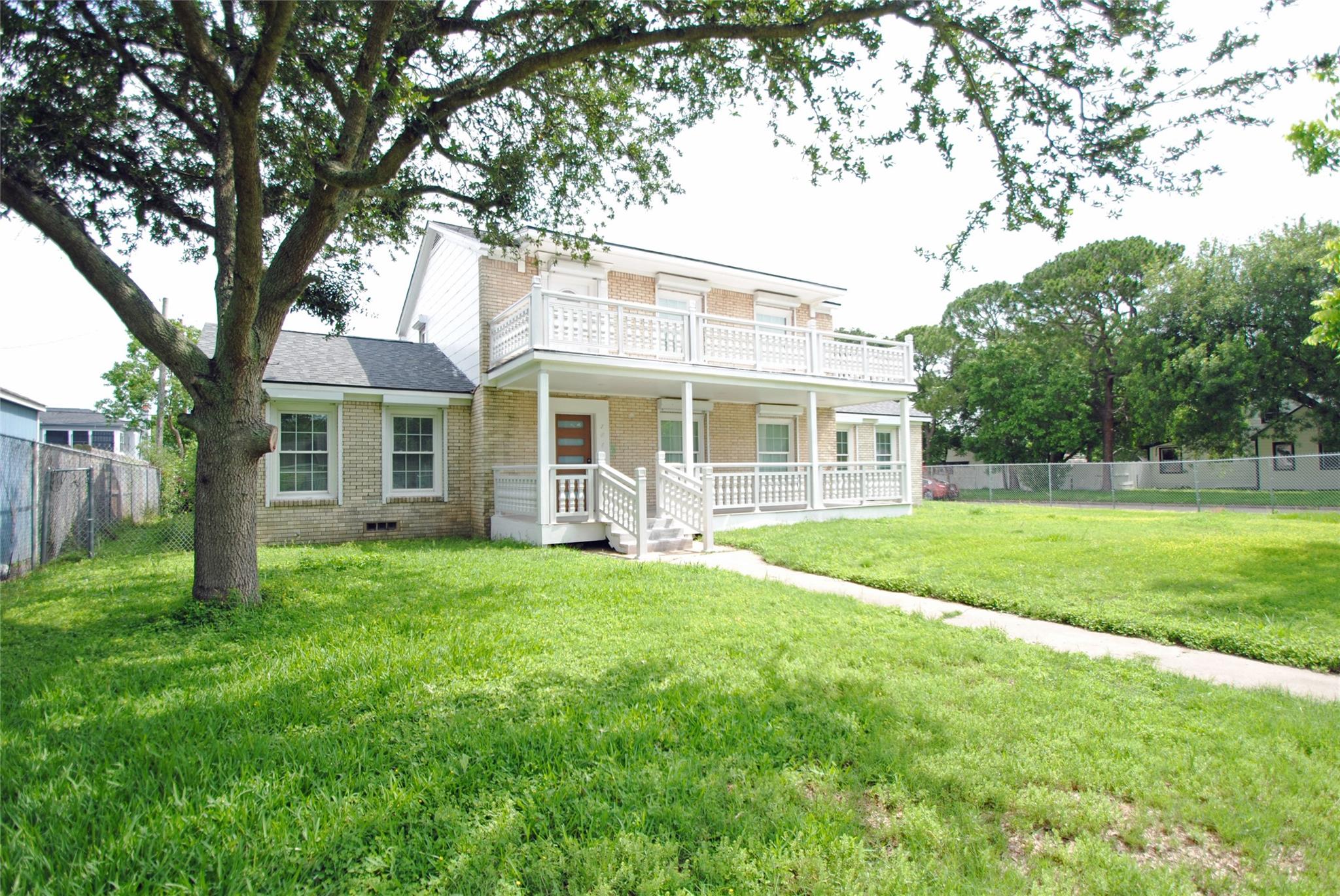 104 12 Ave, Texas City, TX 77590 photo