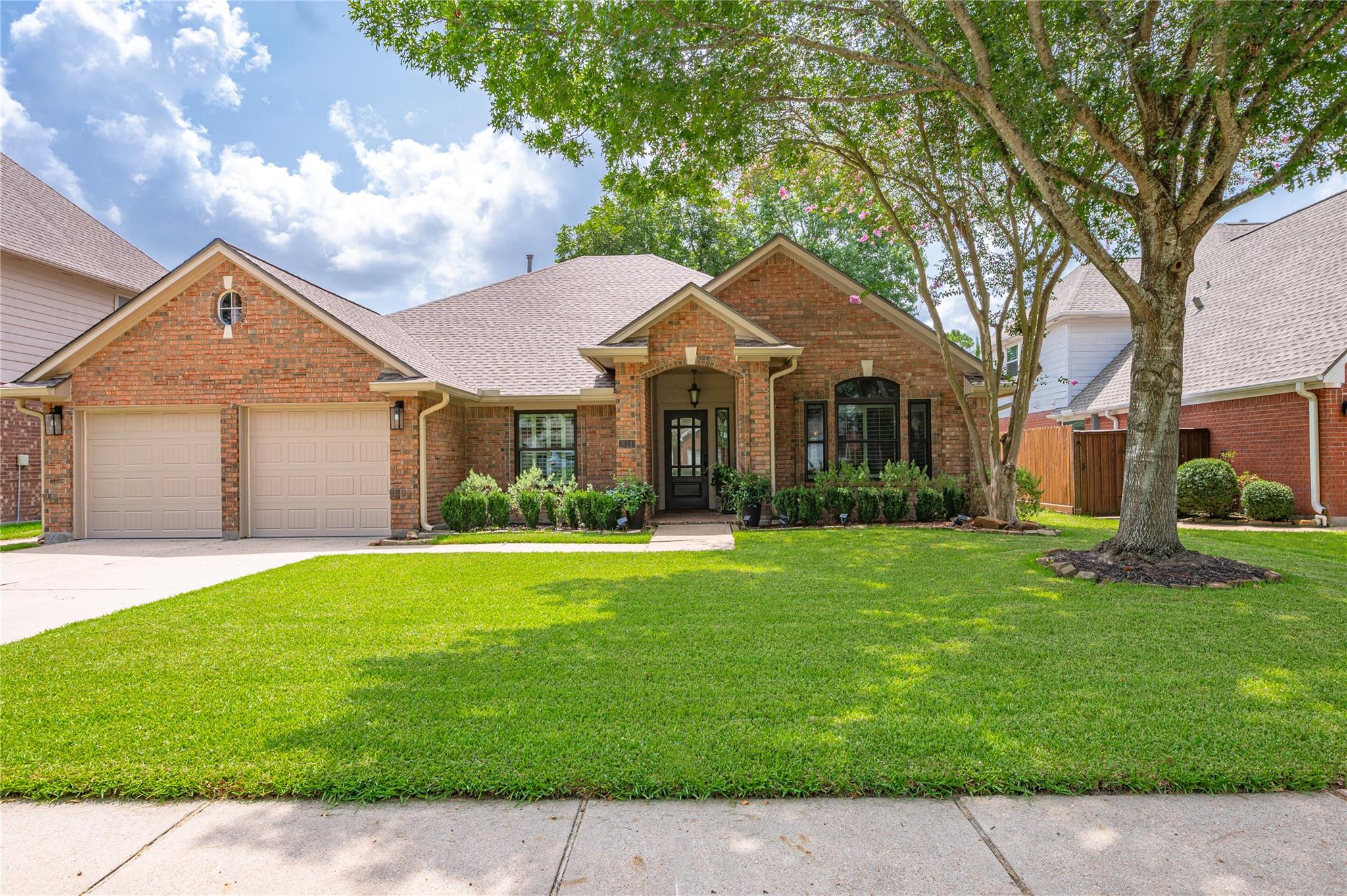 814 Maplewood Falls Ct, Houston, TX 77062 photo