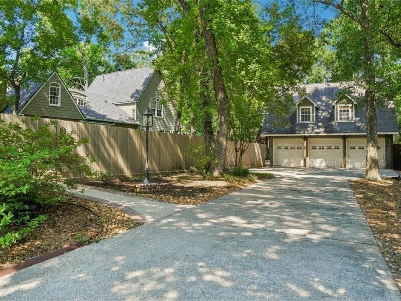 1693 Mohawk Dr, Montgomery, TX 77316 photo