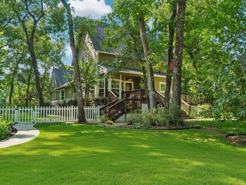 1693 Mohawk Dr, Montgomery, TX 77316 photo