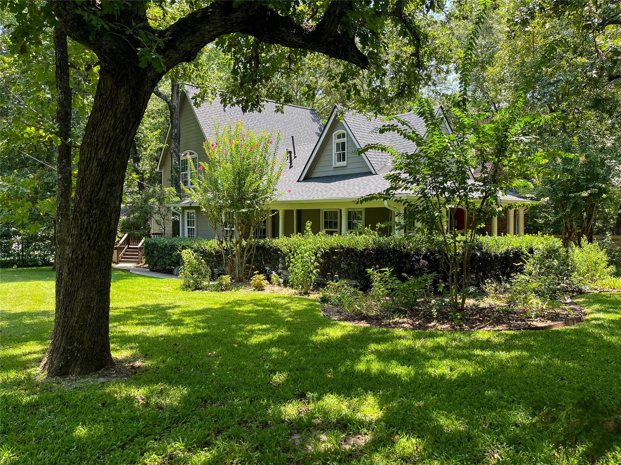 1693 Mohawk Dr, Montgomery, TX 77316 photo