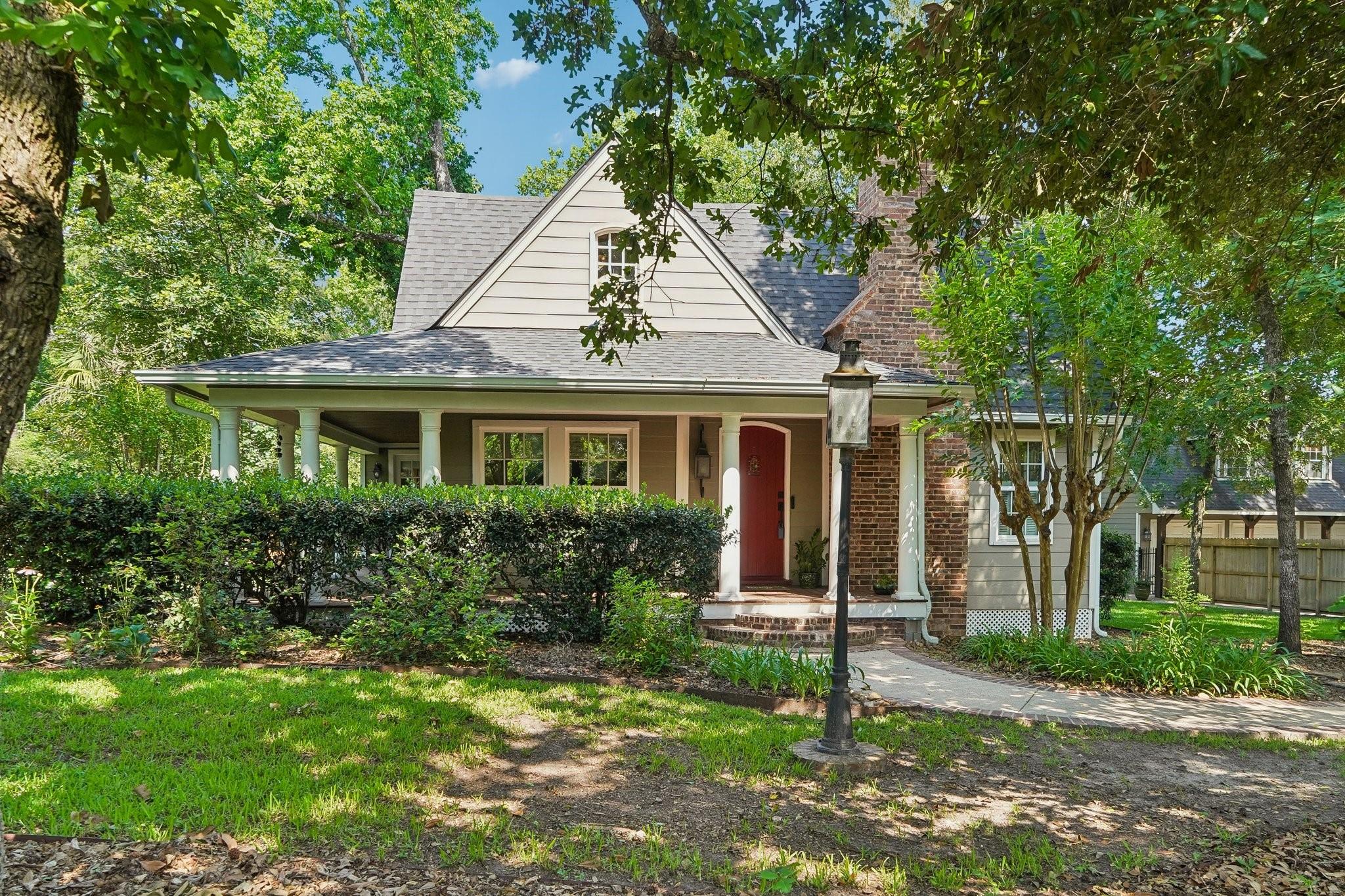 1693 Mohawk Dr, Montgomery, TX 77316