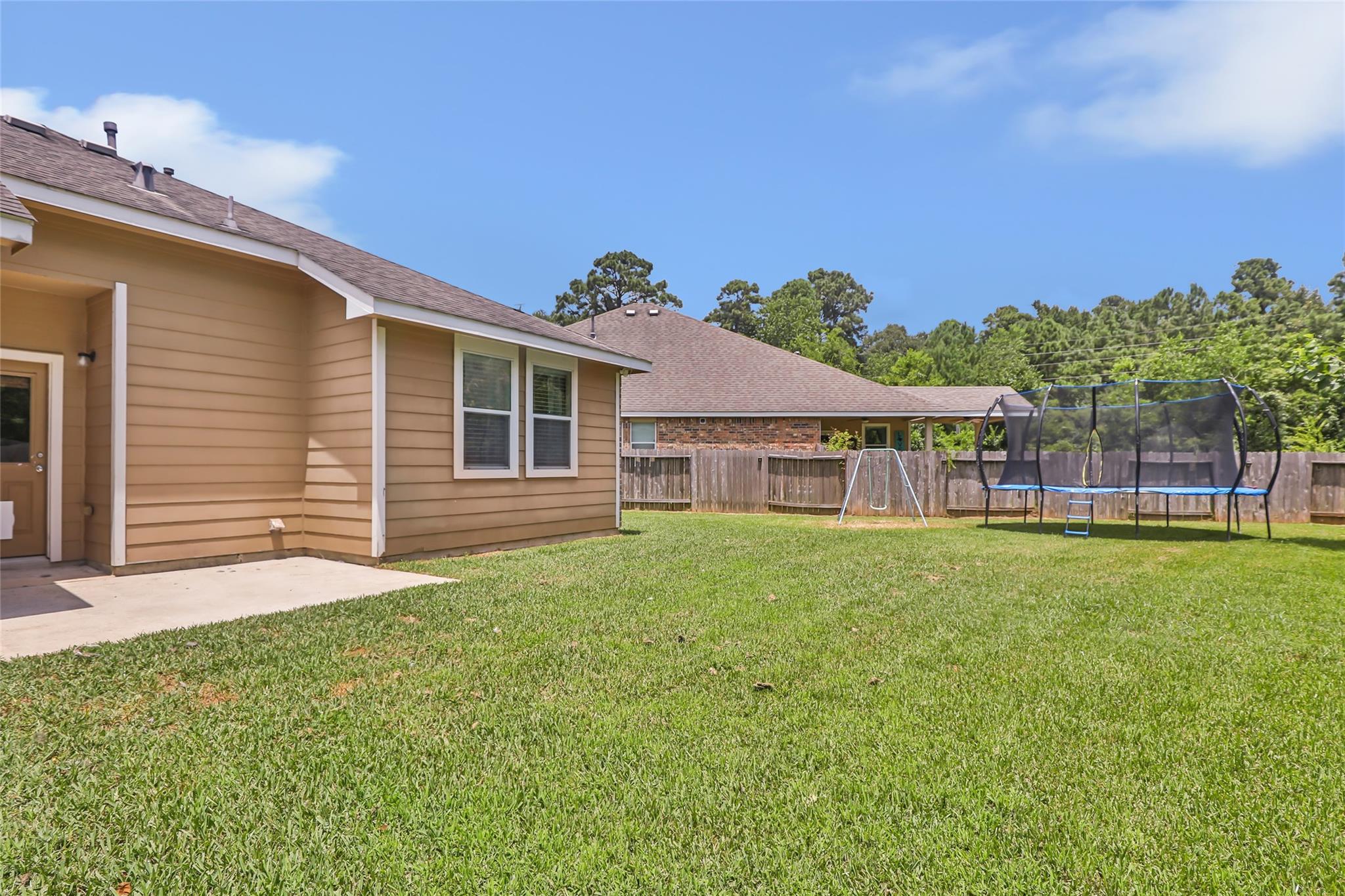 16519 River Wood Ct, Crosby, TX 77532 photo