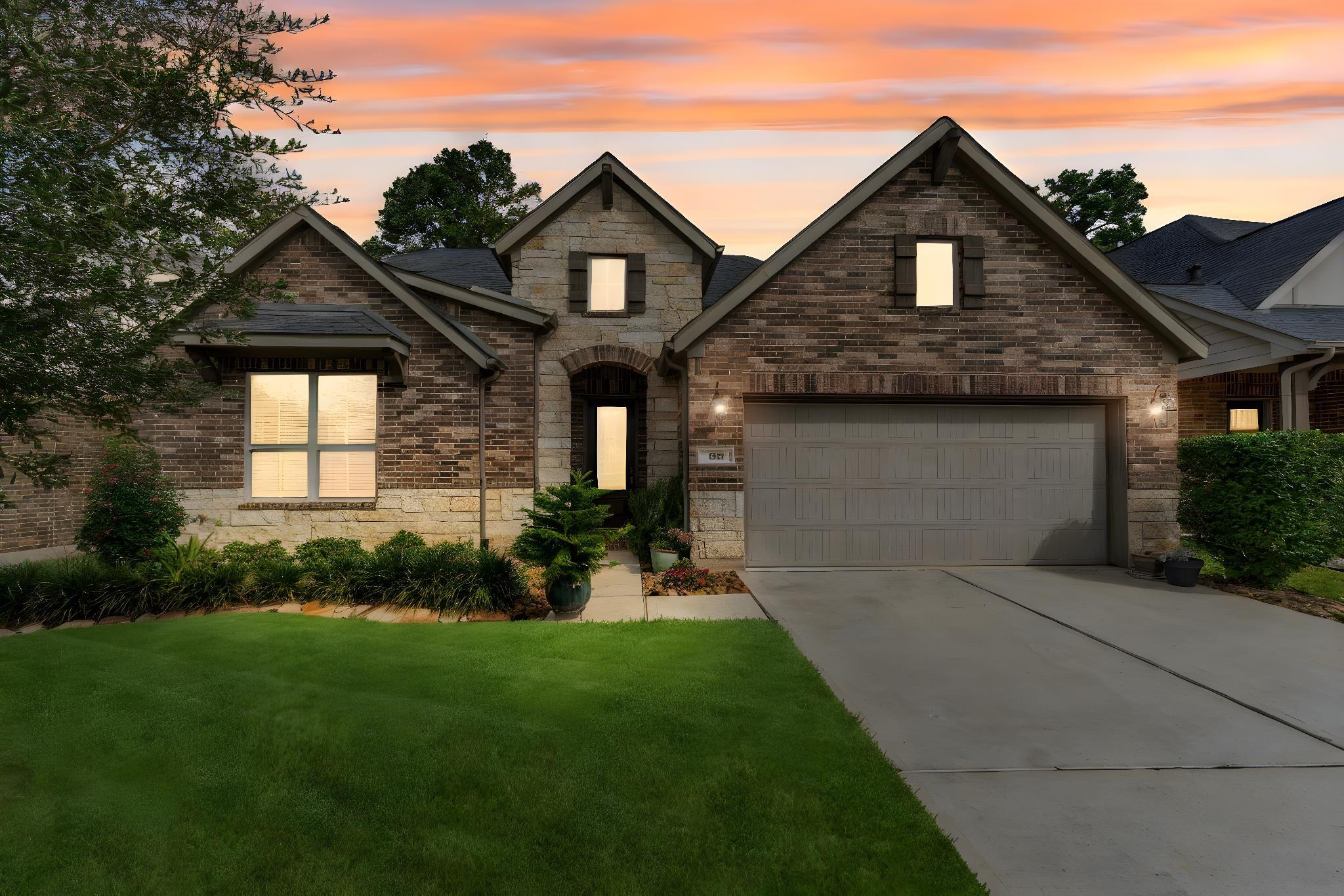 1015 Ginger Glade Ln, Pinehurst, TX 77362 photo