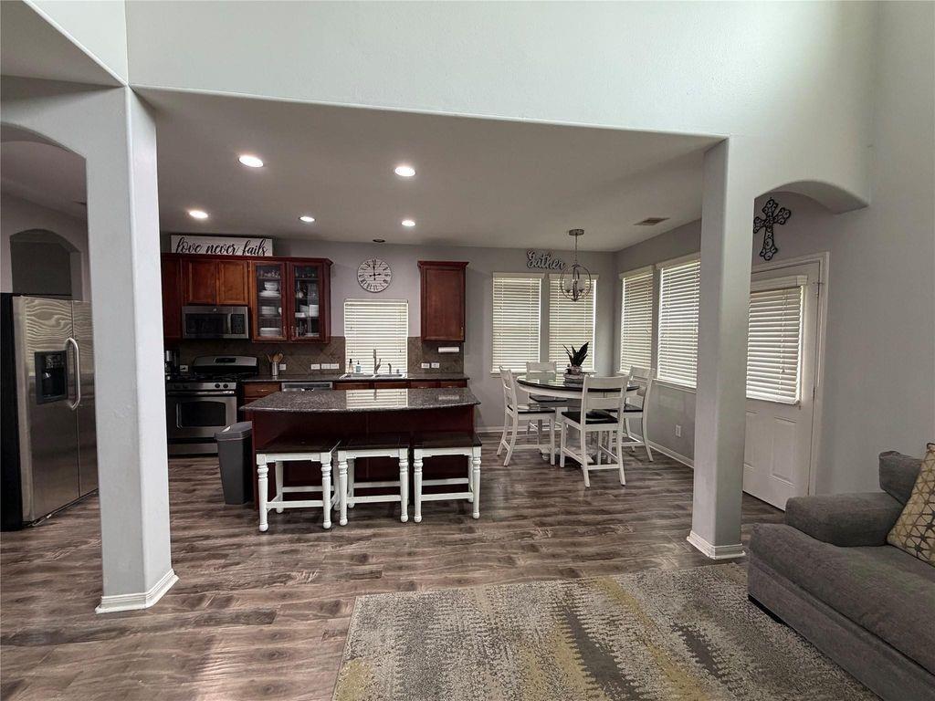 1702 Lansing Cove Dr, Fresno, TX 77545 photo