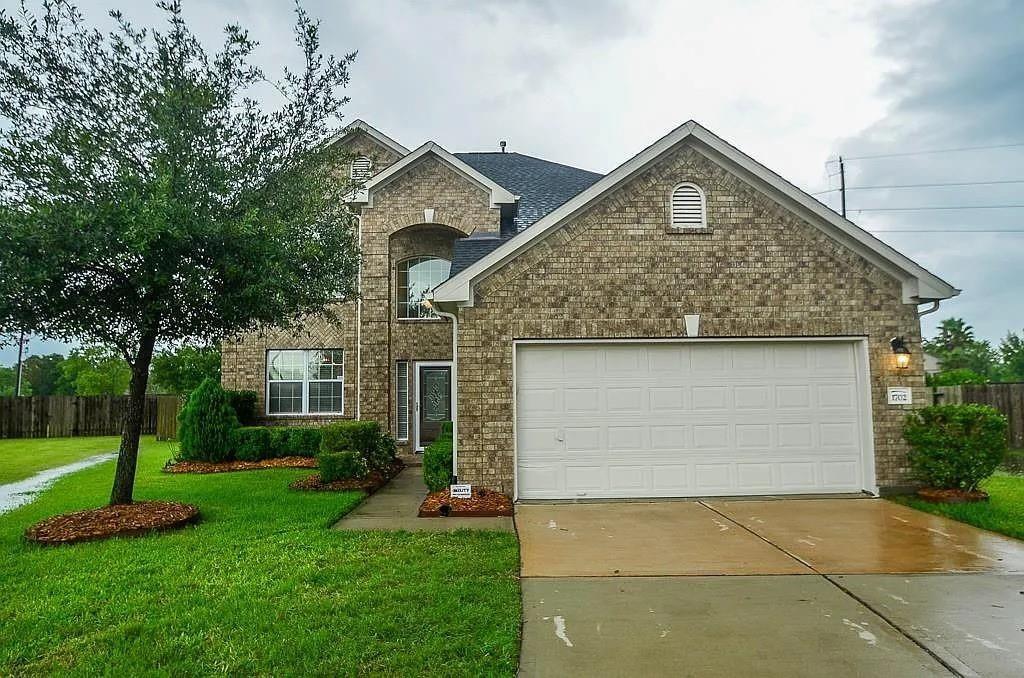 1702 Lansing Cove Dr, Fresno, TX 77545 photo
