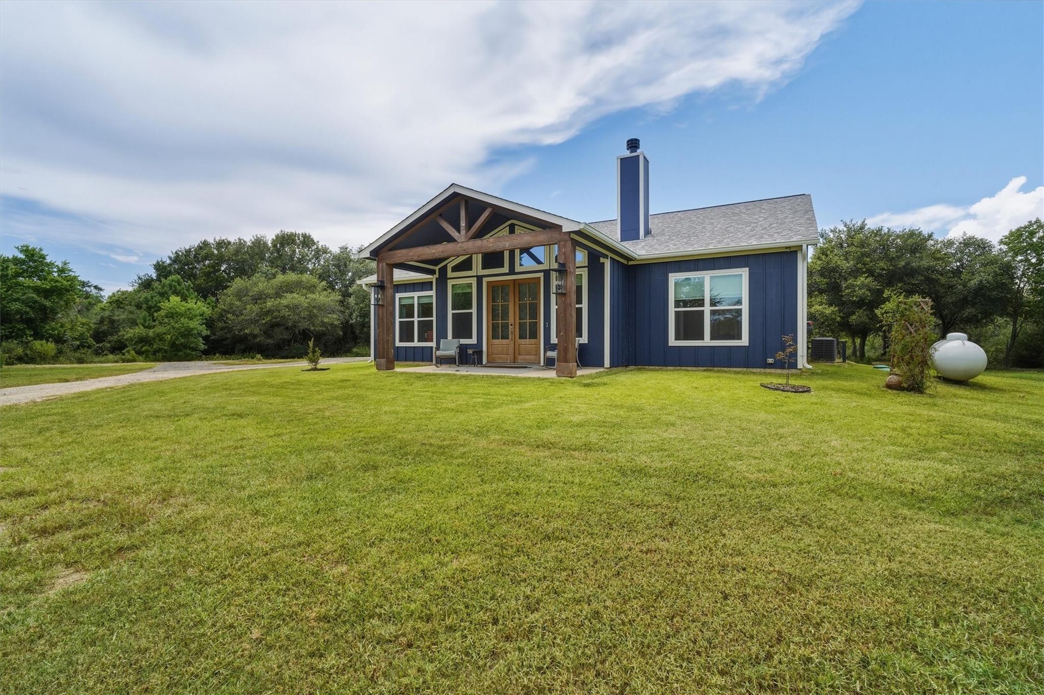 6115 San Leon Dr, Dickinson, TX 77539 photo