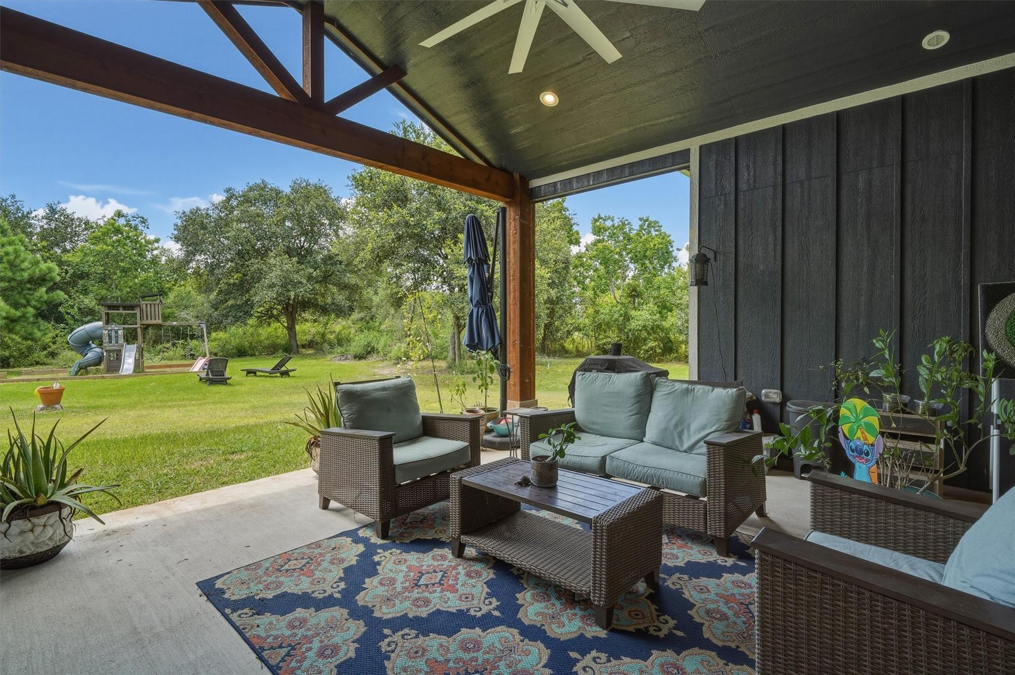 6115 San Leon Dr, Dickinson, TX 77539