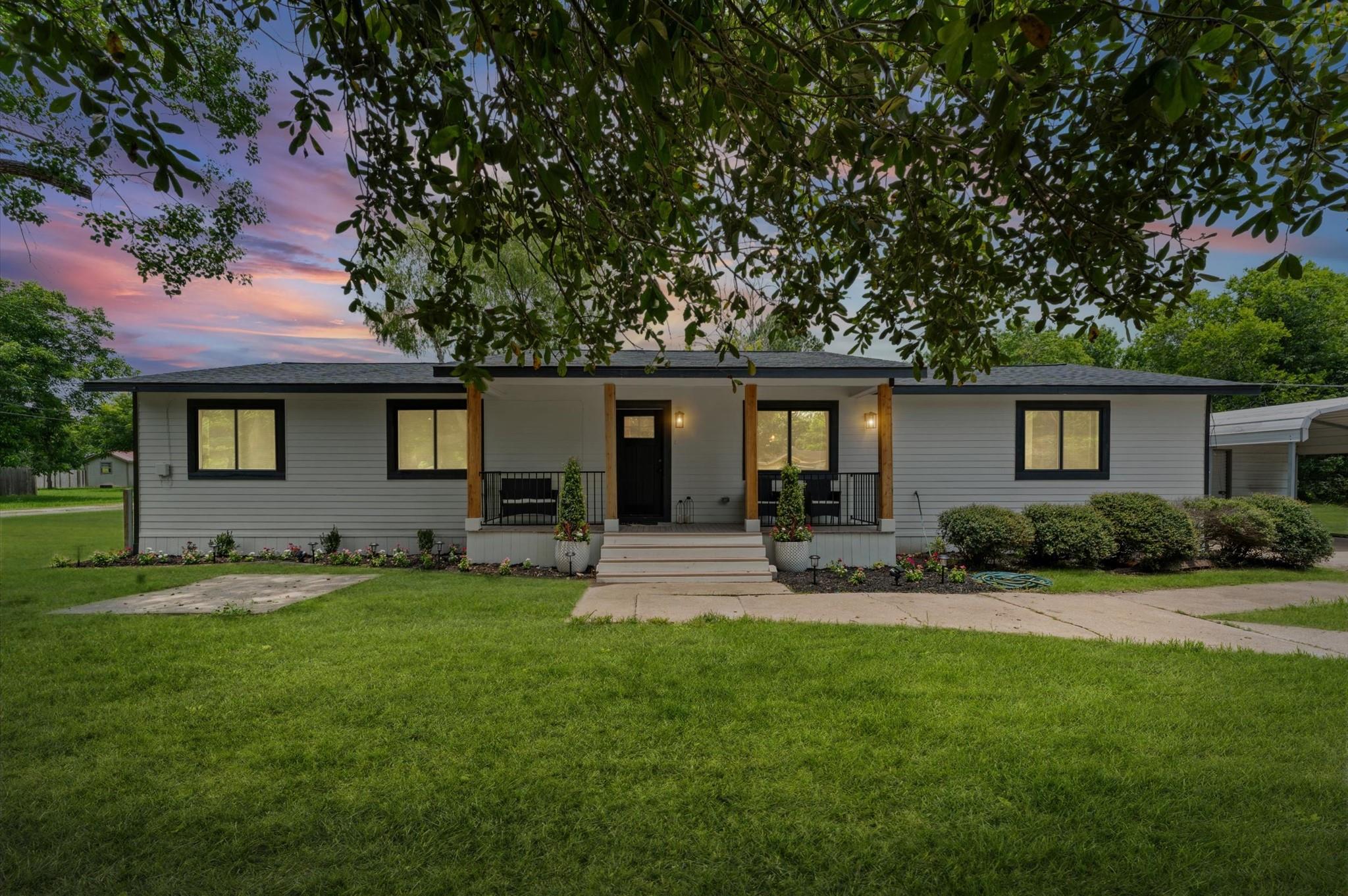 2197 County Road 540, Alvin, TX 77511