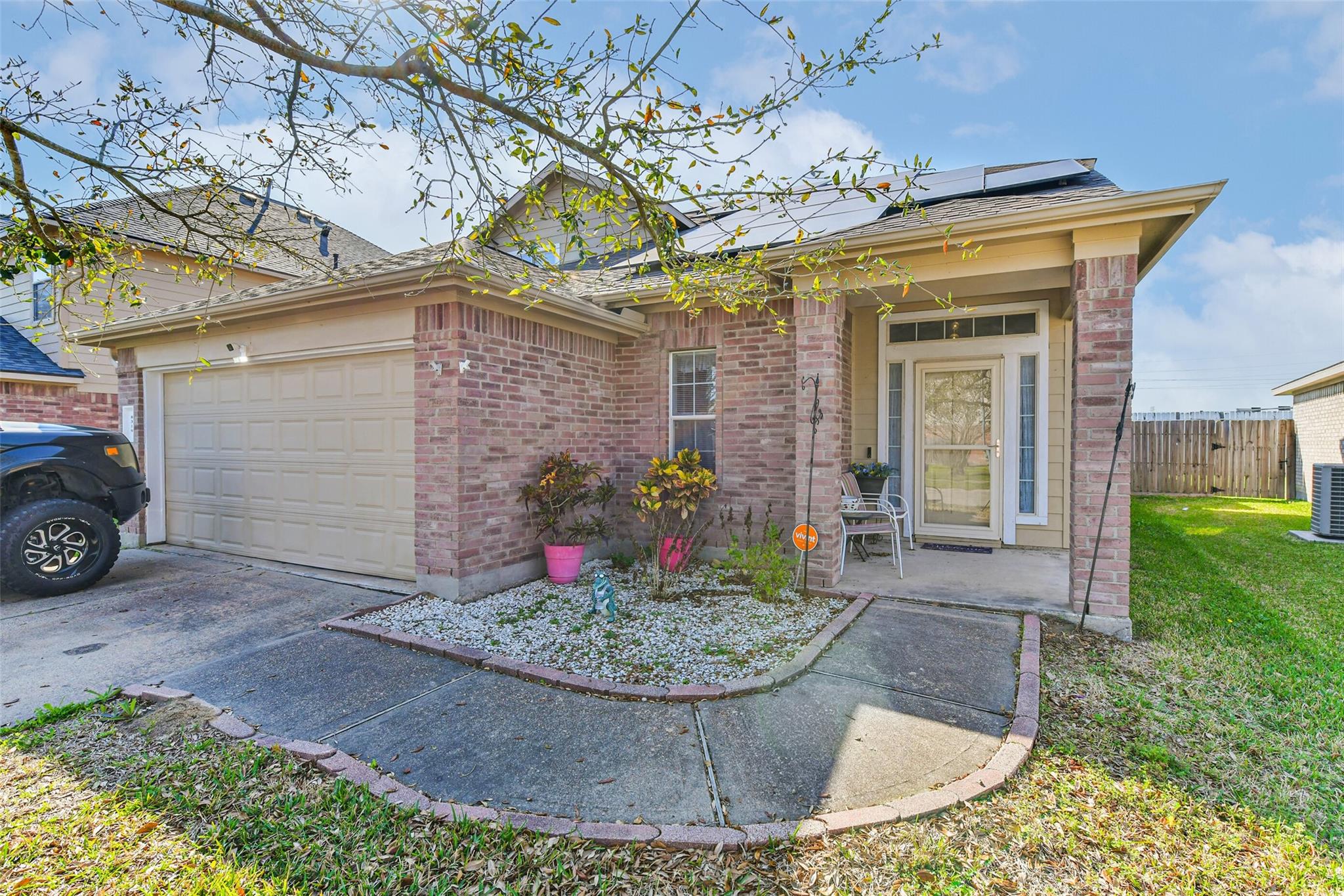 8319 White Pine Ln, Baytown, TX 77523 photo