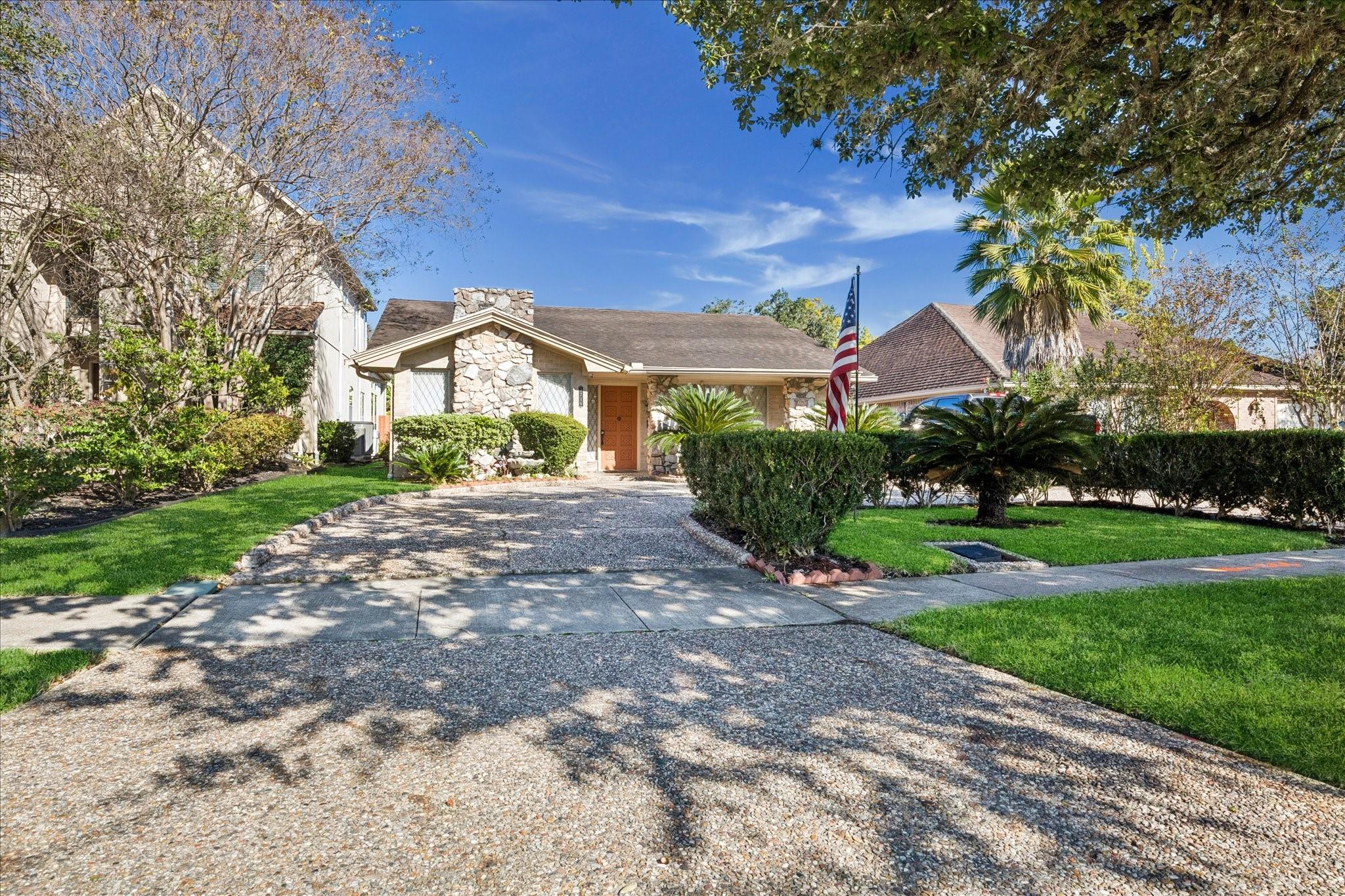 3716 Bellaire Blvd, Southside Place, TX 77025 photo