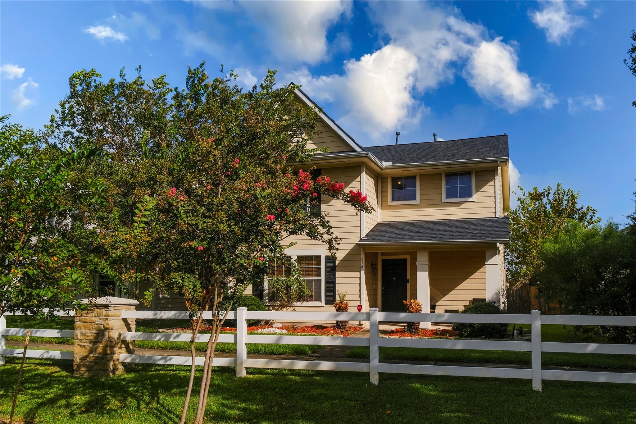 614 Pinto Spring Ln, Houston, TX 77073