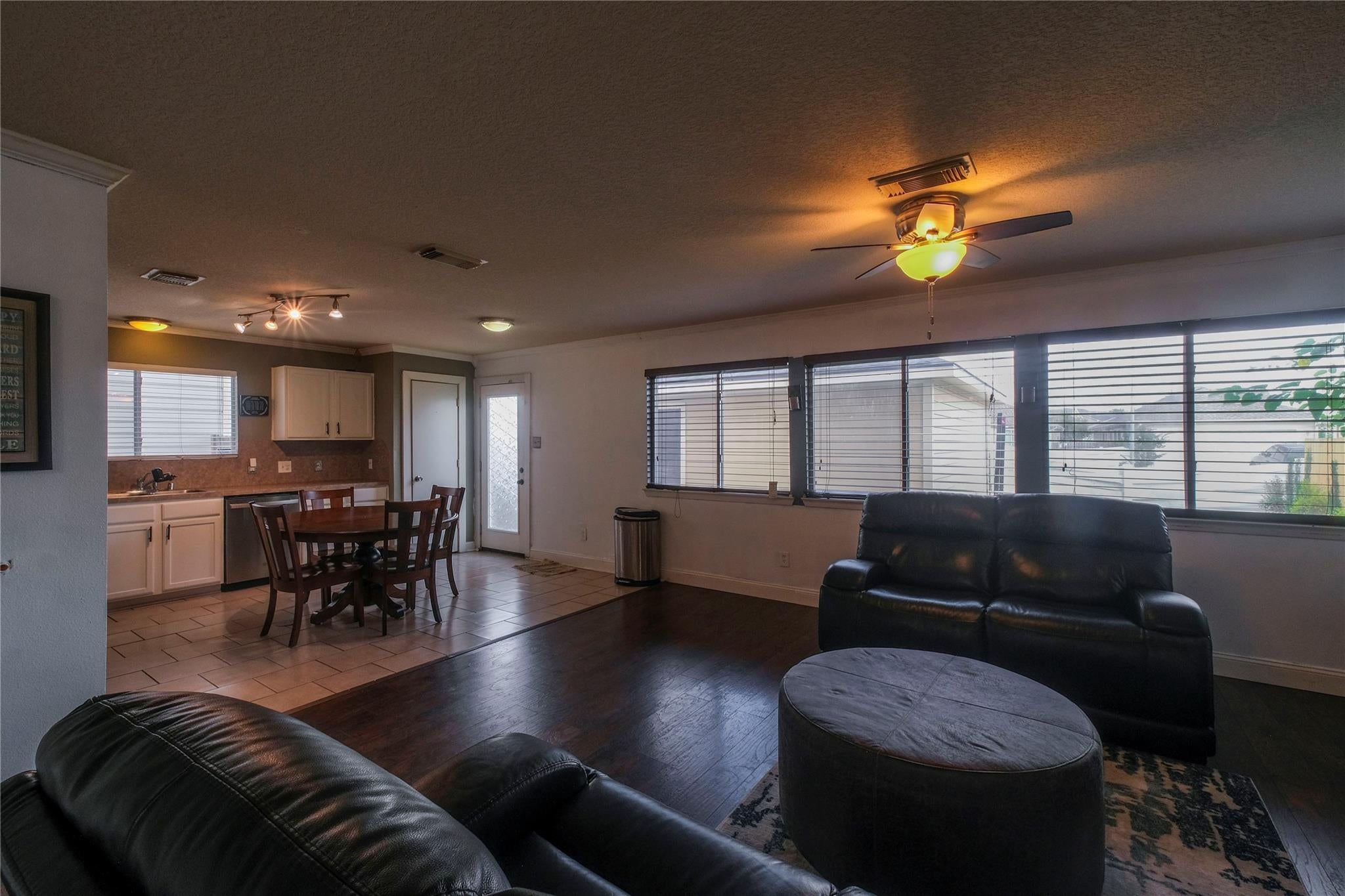 614 Pinto Spring Ln, Houston, TX 77073 photo