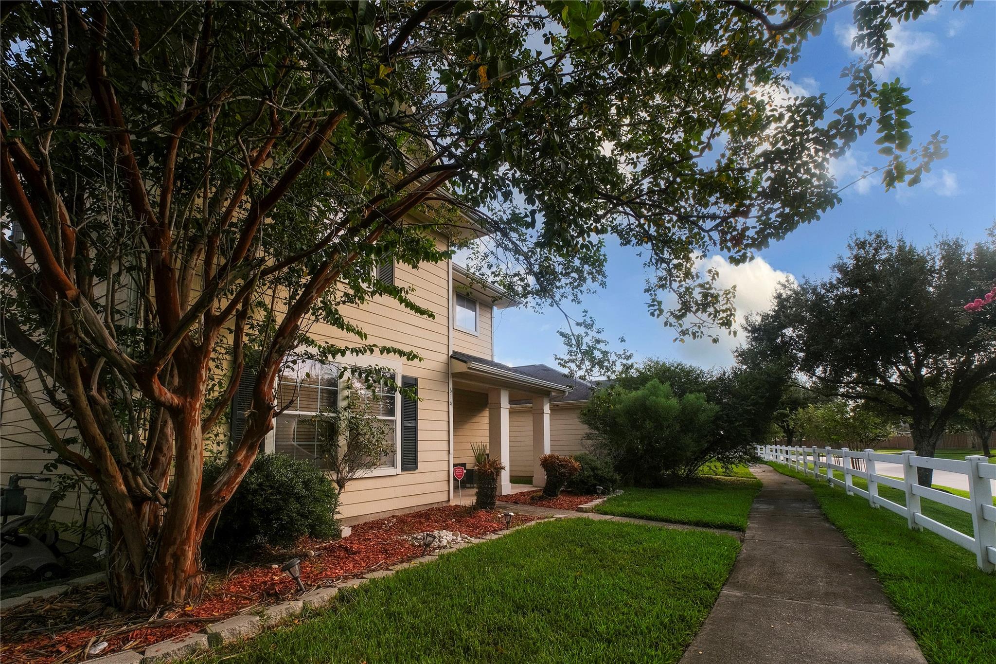 614 Pinto Spring Ln, Houston, TX 77073 photo