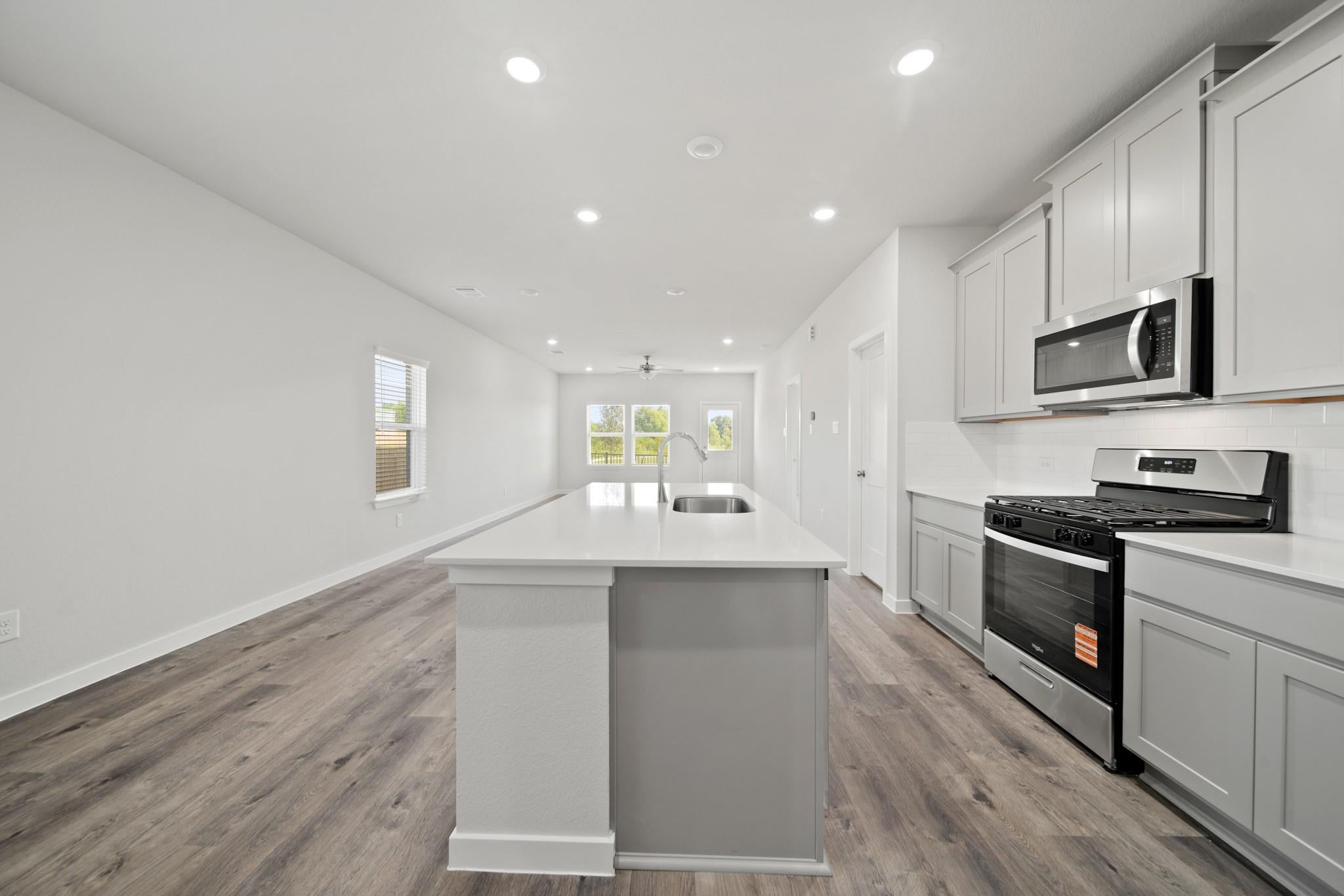 380 Long Branch Dr, Dayton, TX 77535 photo