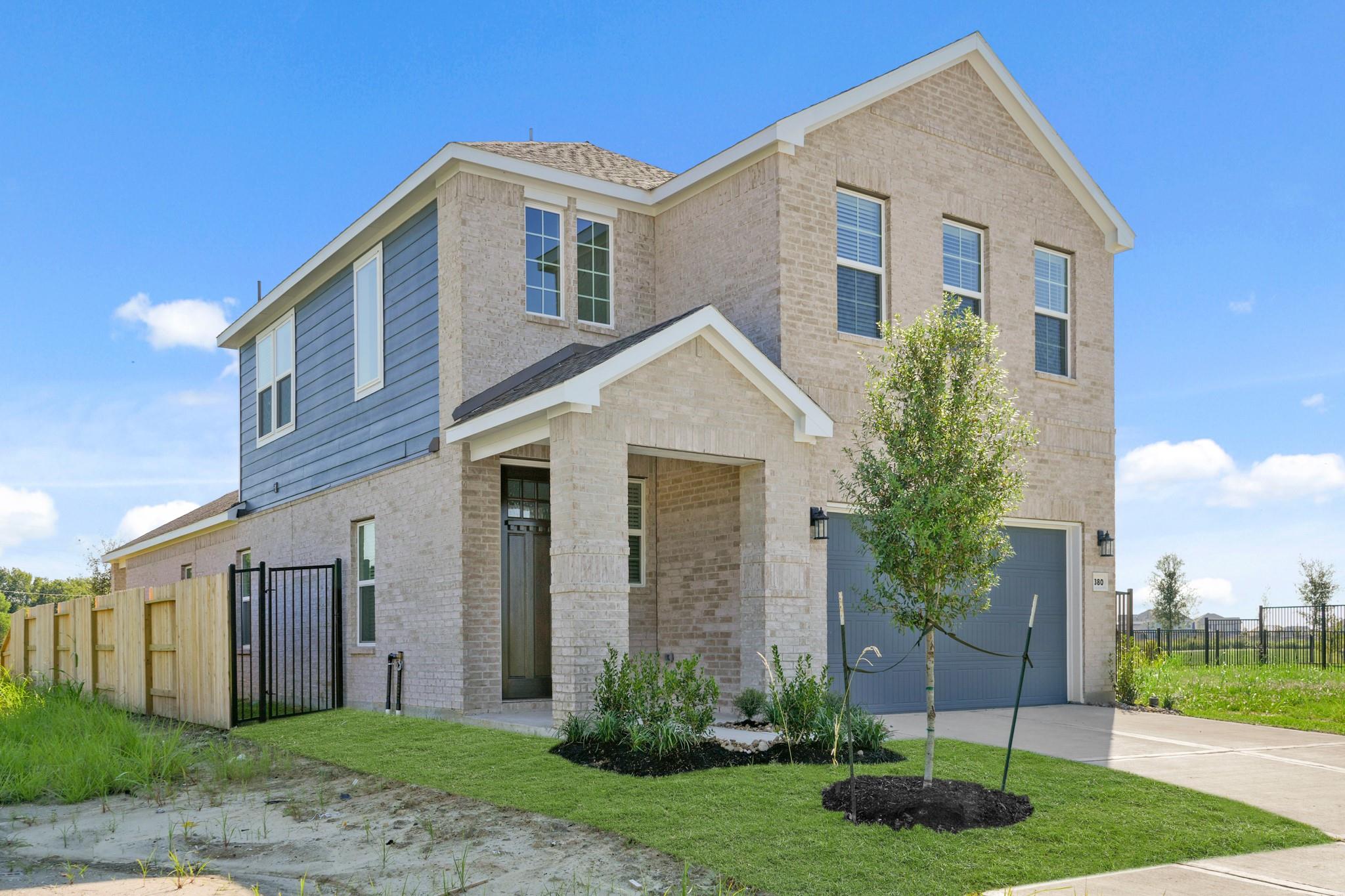 380 Long Branch Dr, Dayton, TX 77535 photo