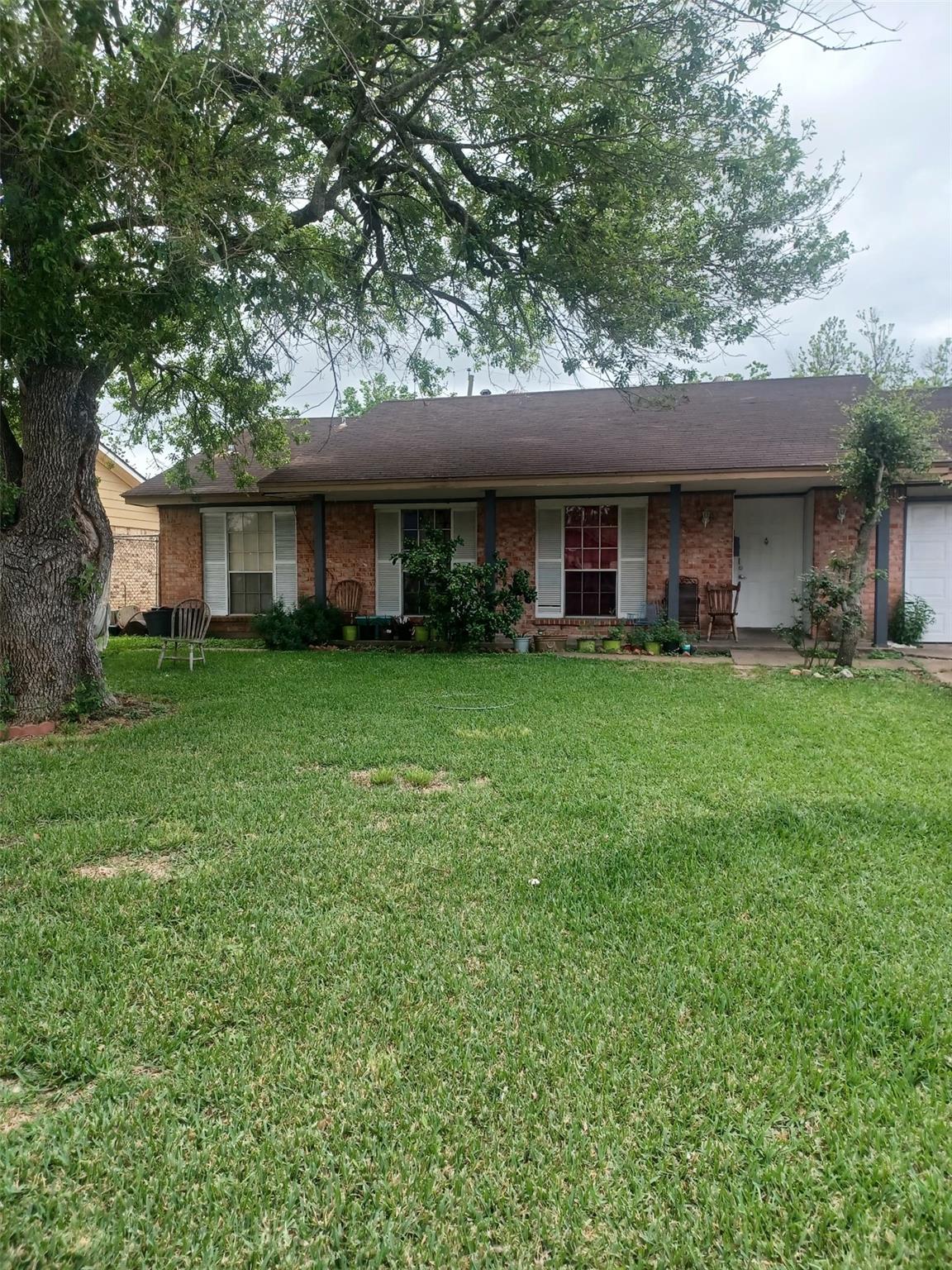 5422 Botany Ln, Houston, TX 77048