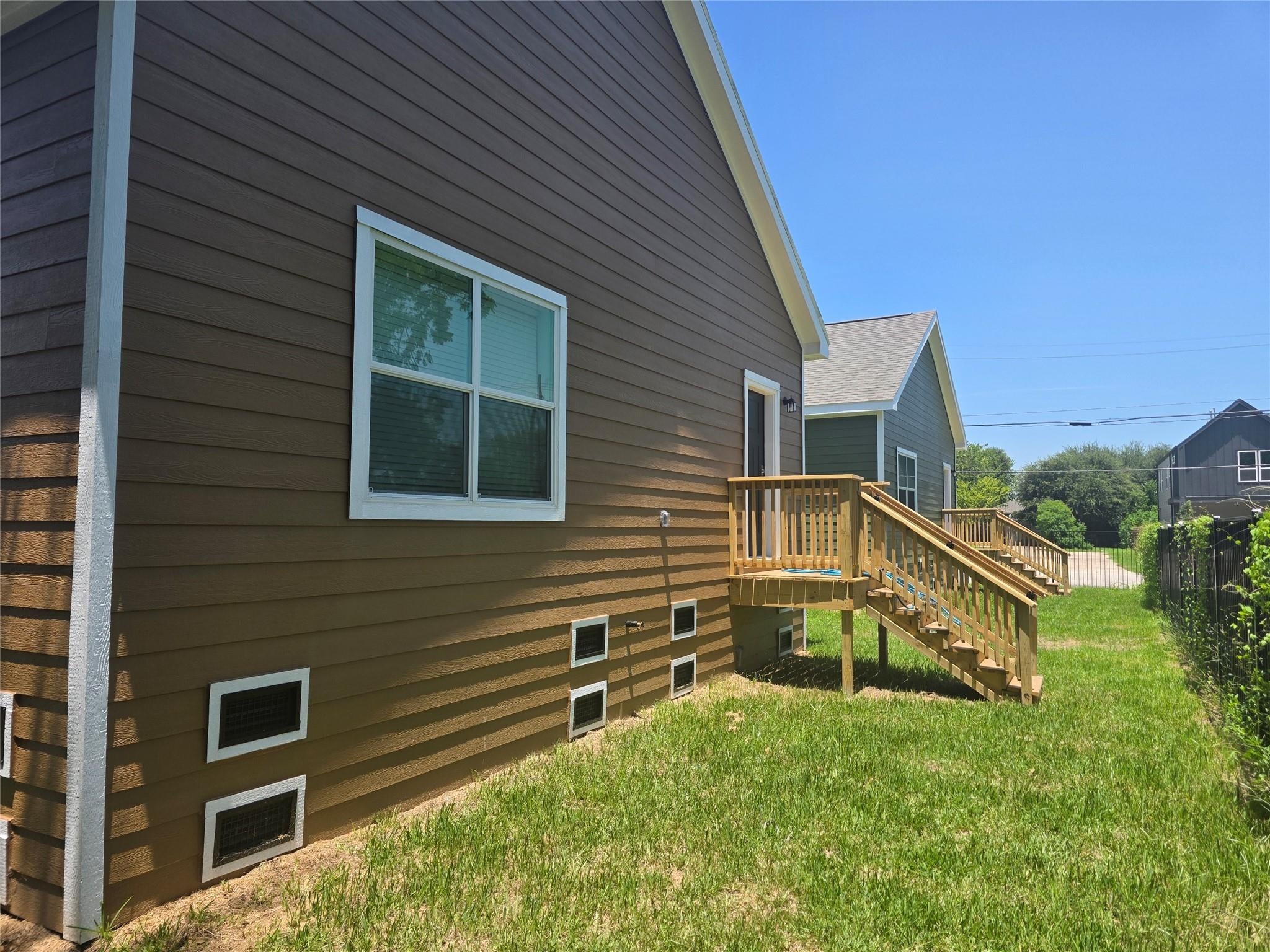 1220 Grove St, Houston, TX 77020 photo