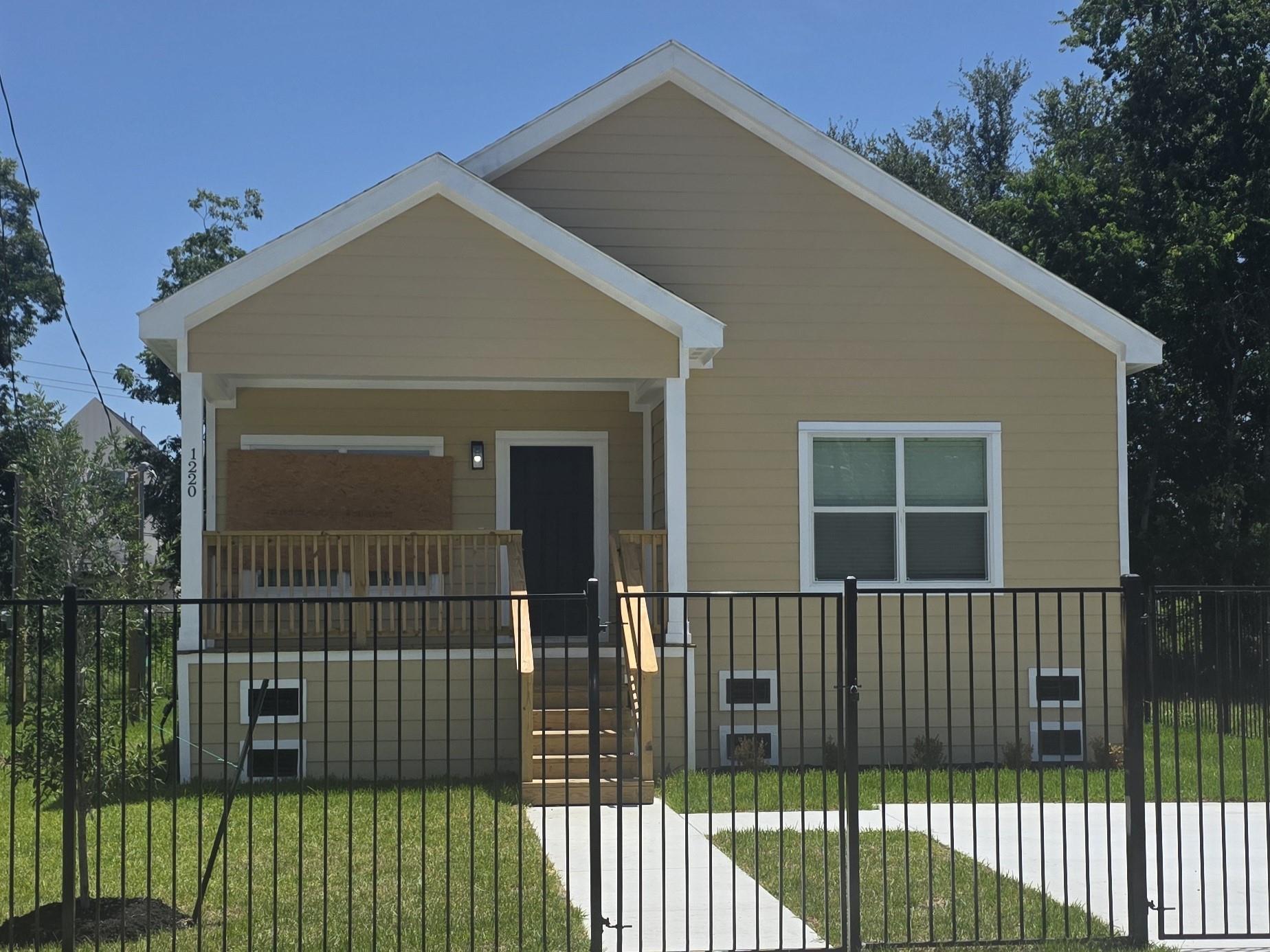 1220 Grove St, Houston, TX 77020 photo