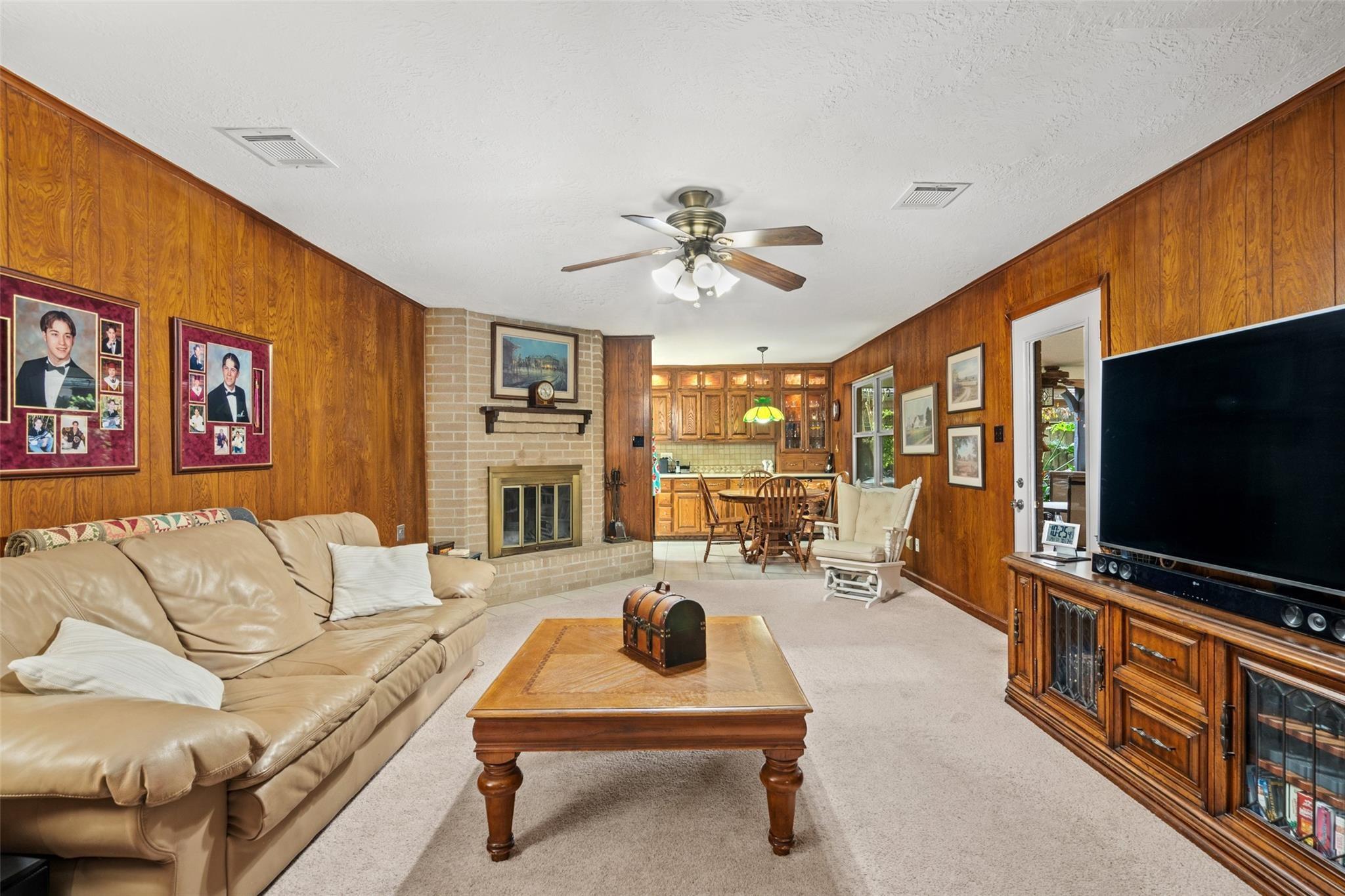 1118 S Amy Dr, Deer Park, TX 77536 photo