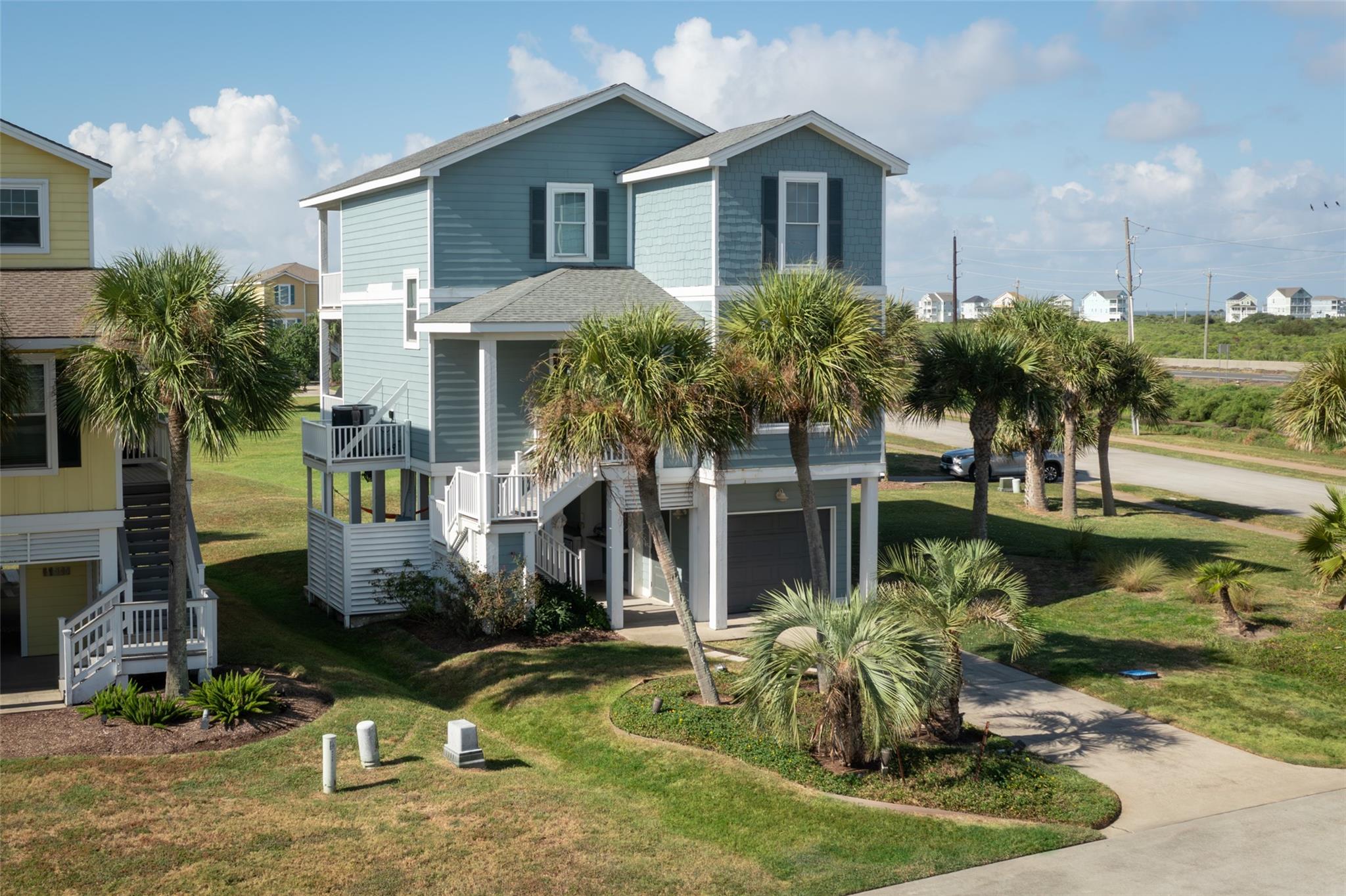 4114 NW Green Heron Dr, Galveston, TX 77554 photo