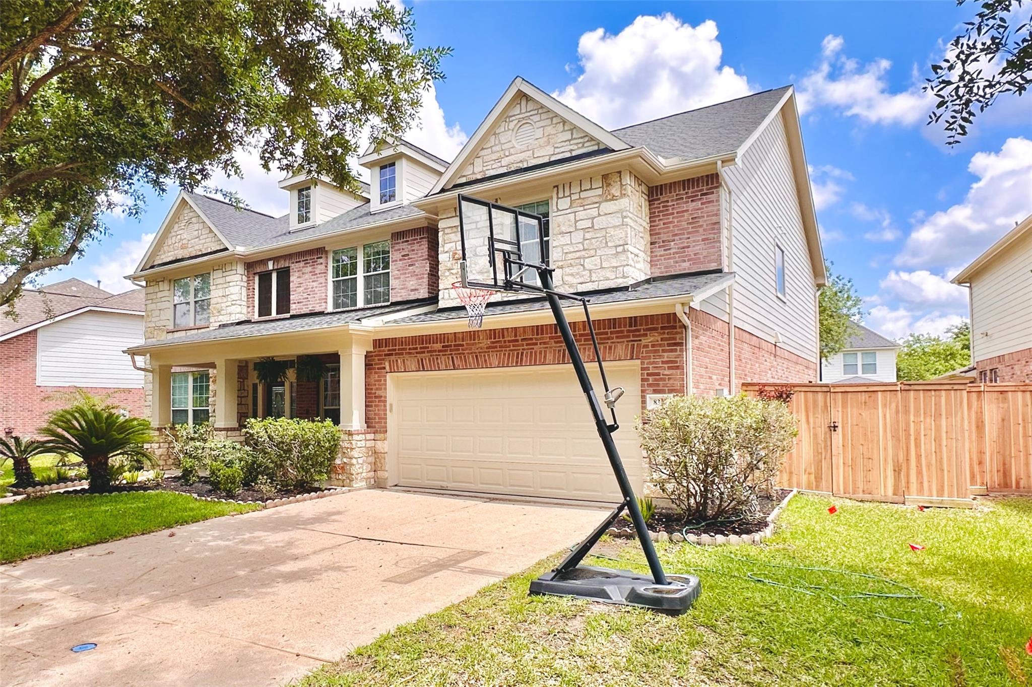8307 Rosetrail Bend Ln, Katy, TX 77494 photo