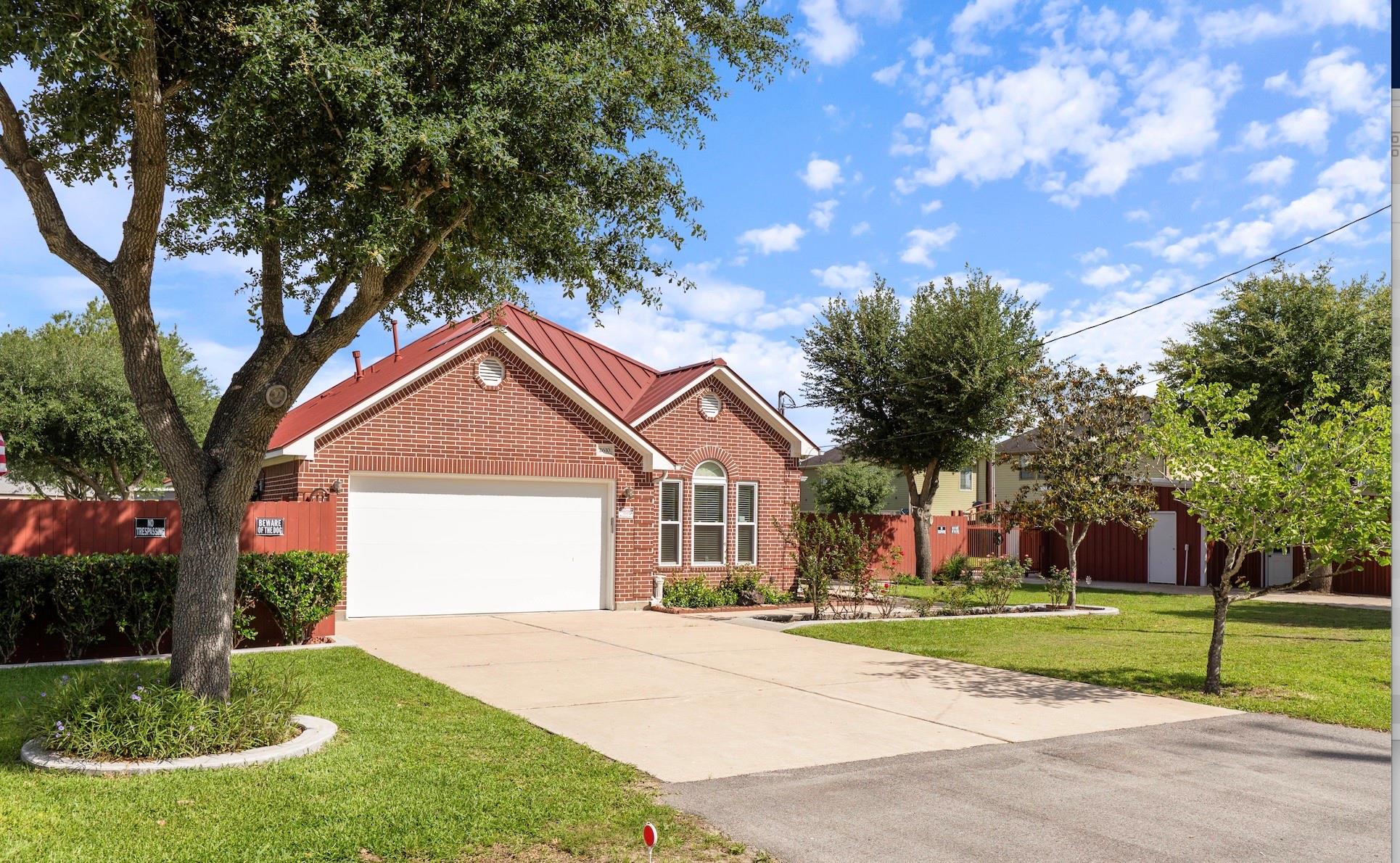 2610 School St, Needville, TX 77461