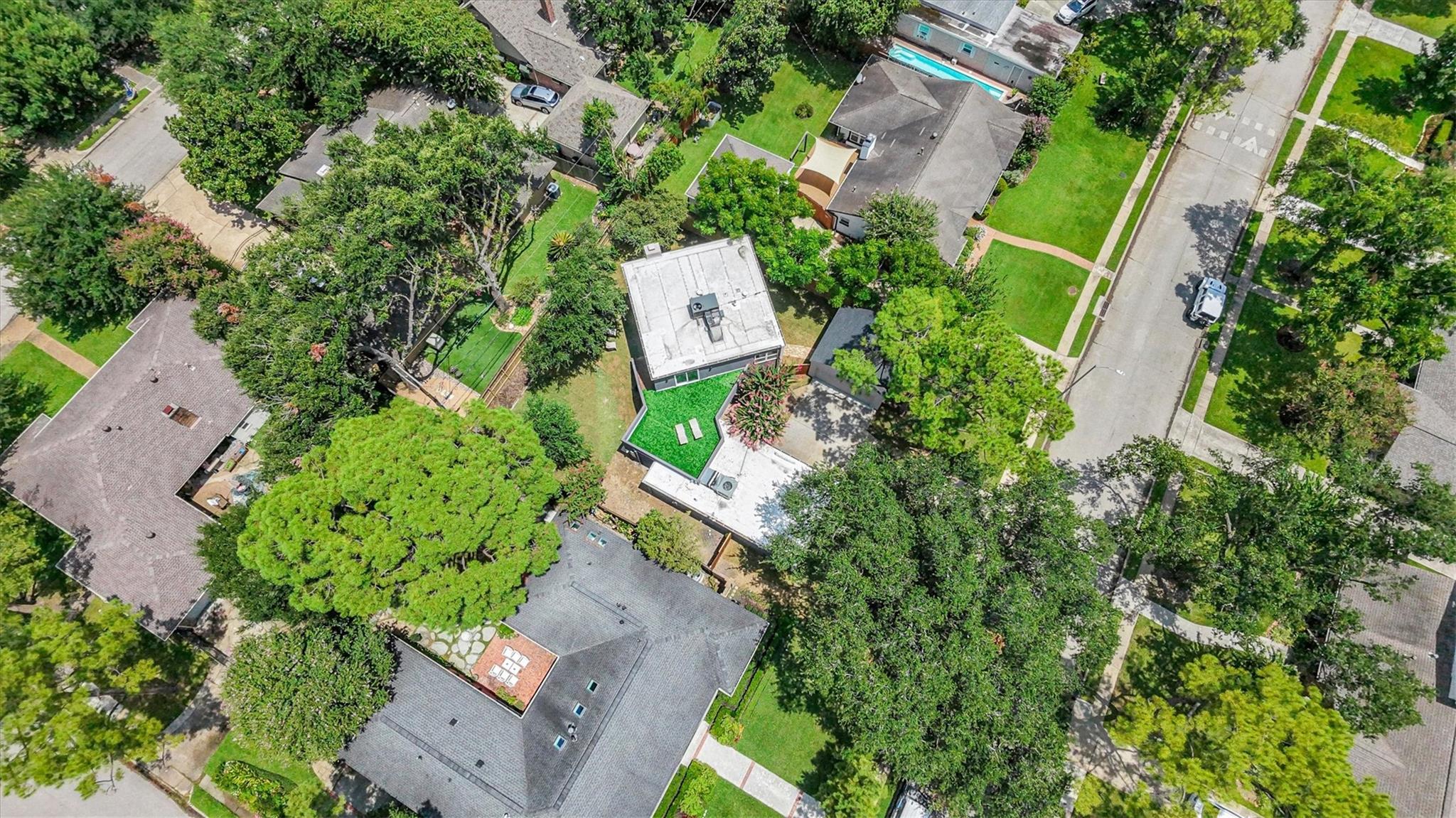 10722 Ella Lee Ln, Houston, TX 77042 photo