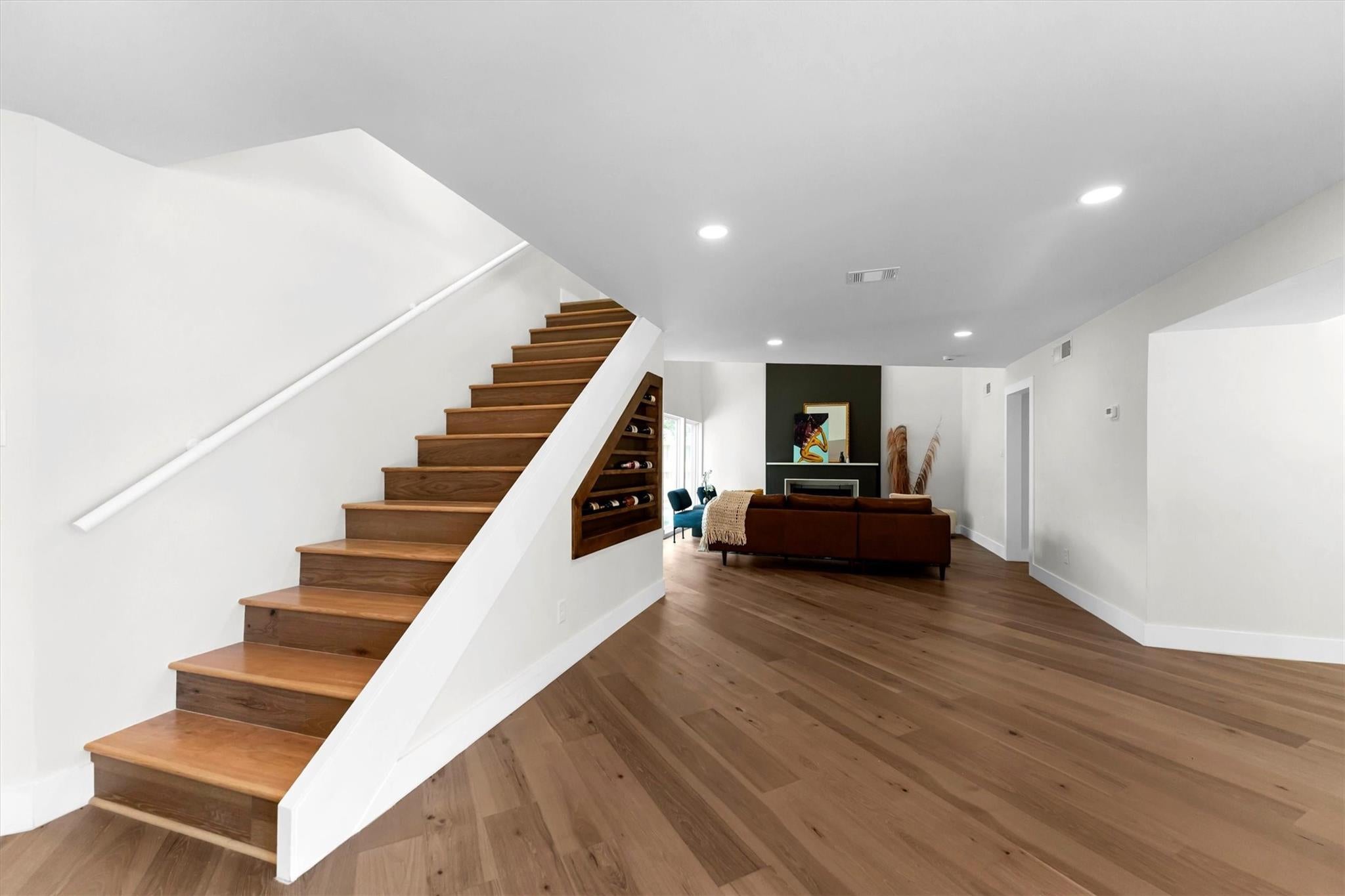 10722 Ella Lee Ln, Houston, TX 77042 photo